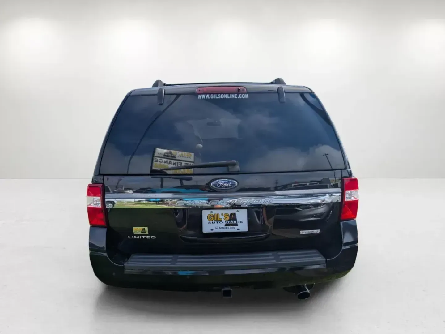 2015 Ford Expedition Limited (1FMJU1KTXFE) with an Twin Turbo Regular Unleaded V-6 3.5 L/213 engine, 6-Speed Automatic w/OD transmission, located at 3959 U.S. 80 W, Phenix City, AL, 36870, (334) 297-4885, 32.469296, -85.135185 - **Unleash Your Adventure with the 2015 Ford Expedition Limited!**<br /> <br /> Are you ready to elevate your family outings, weekend adventures, or daily commutes? The 2015 Ford Expedition Limited, available now at Gils Auto, is your perfect companion for a lifestyle that demands space, comfort, and - Photo#6