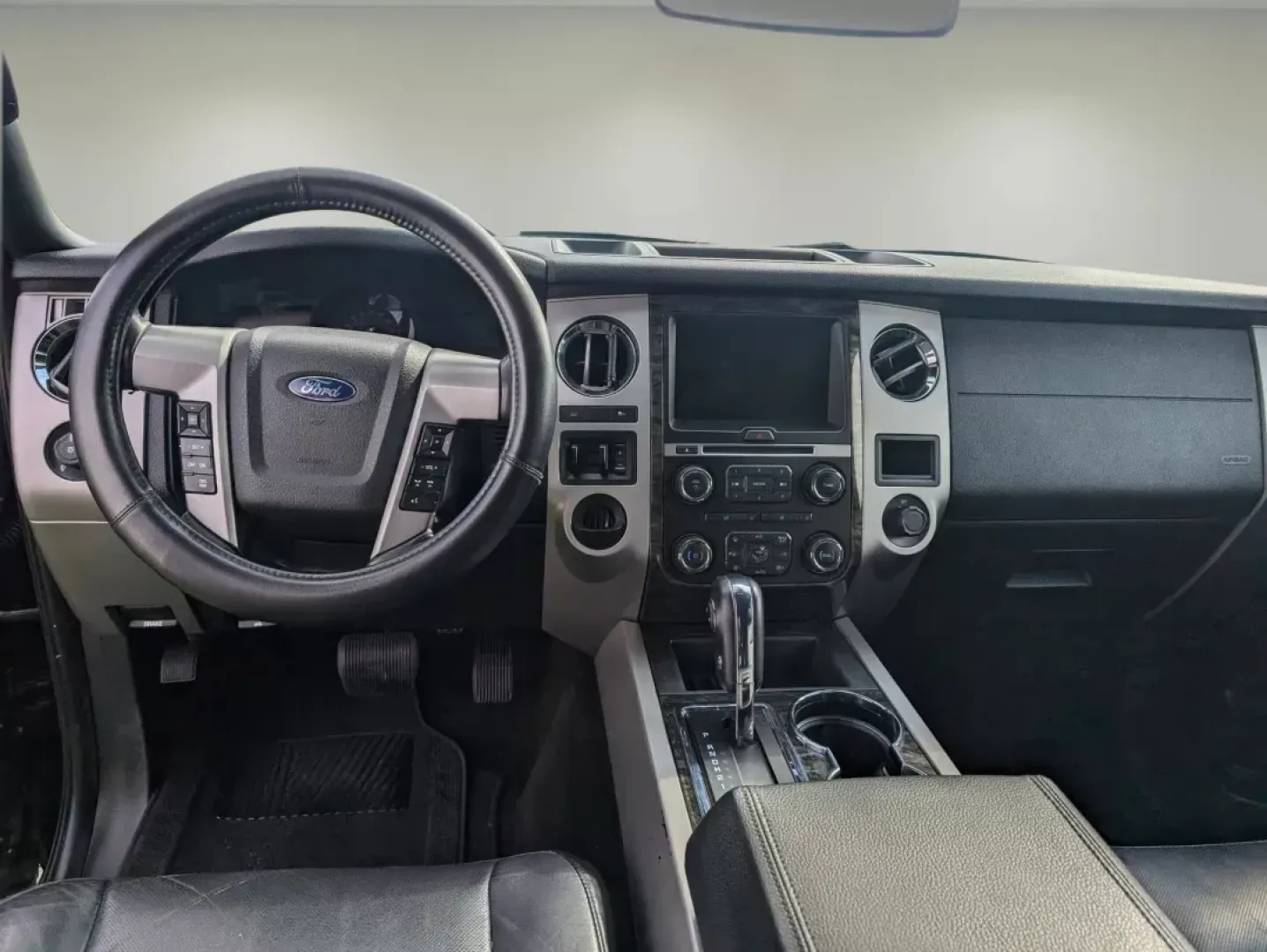2015 Ford Expedition Limited (1FMJU1KTXFE) with an Twin Turbo Regular Unleaded V-6 3.5 L/213 engine, 6-Speed Automatic w/OD transmission, located at 3959 U.S. 80 W, Phenix City, AL, 36870, (334) 297-4885, 32.469296, -85.135185 - **Unleash Your Adventure with the 2015 Ford Expedition Limited!**<br /> <br /> Are you ready to elevate your family outings, weekend adventures, or daily commutes? The 2015 Ford Expedition Limited, available now at Gils Auto, is your perfect companion for a lifestyle that demands space, comfort, and - Photo#13