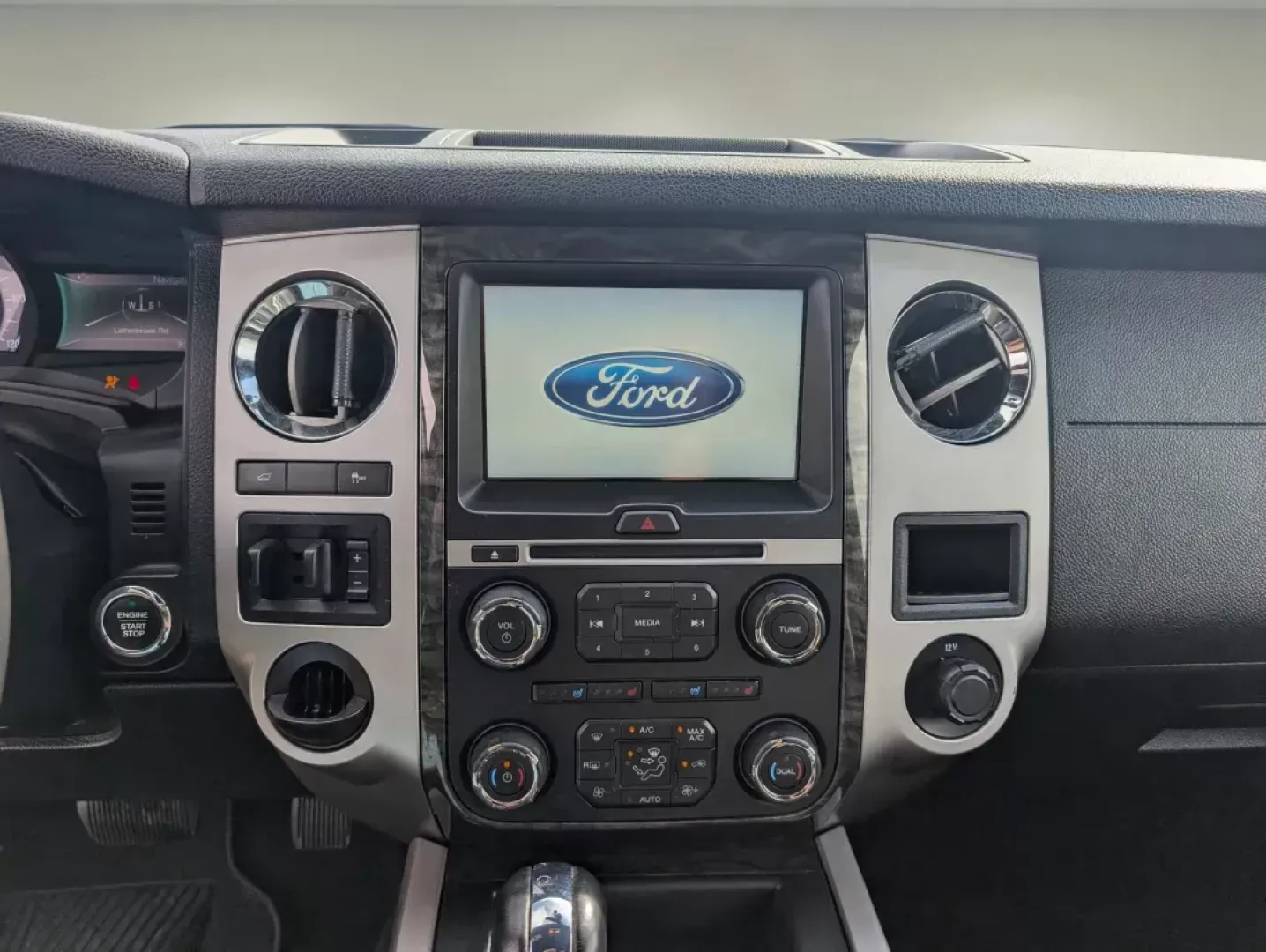 2015 Ford Expedition Limited (1FMJU1KTXFE) with an Twin Turbo Regular Unleaded V-6 3.5 L/213 engine, 6-Speed Automatic w/OD transmission, located at 3959 U.S. 80 W, Phenix City, AL, 36870, (334) 297-4885, 32.469296, -85.135185 - **Unleash Your Adventure with the 2015 Ford Expedition Limited!**<br /> <br /> Are you ready to elevate your family outings, weekend adventures, or daily commutes? The 2015 Ford Expedition Limited, available now at Gils Auto, is your perfect companion for a lifestyle that demands space, comfort, and - Photo#16