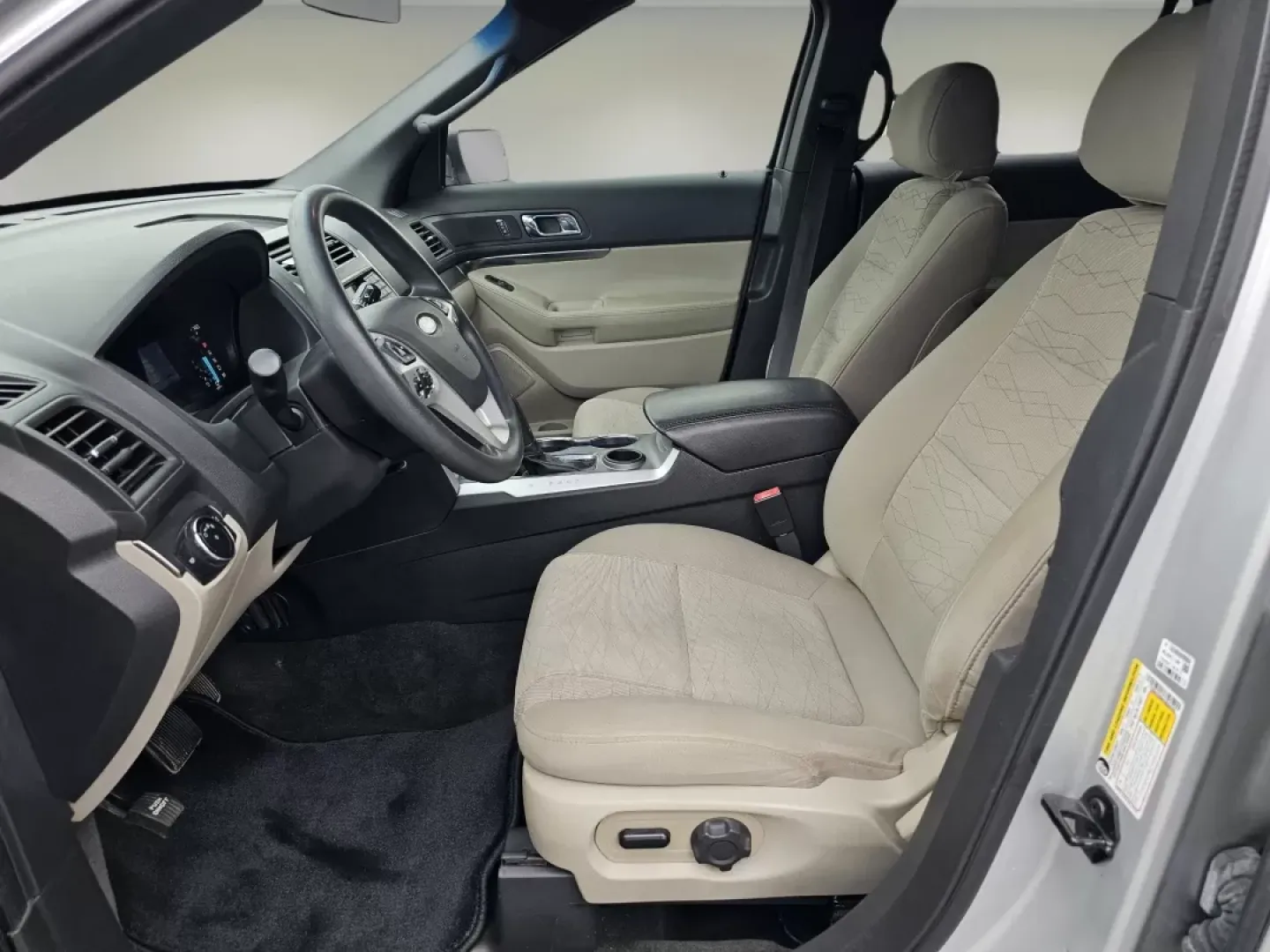 2015 Ford Explorer Base (1FM5K7B86FG) with an Other engine, located at 521 Old Farm Lane Rd, Prattville, AL, 36066, (334) 325-1505, 32.482460, -86.416367 - **Explore New Adventures with the 2015 Ford Explorer at Gils Auto in Phenix City, AL!**<br /> <br /> Prepare to elevate your lifestyle with the remarkable 2015 Ford Explorer, available now at Gils Auto, your trusted Buy Here Pay Here dealership located at 3959 U.S. 80 W, Phenix City, AL 36870. This - Photo#9