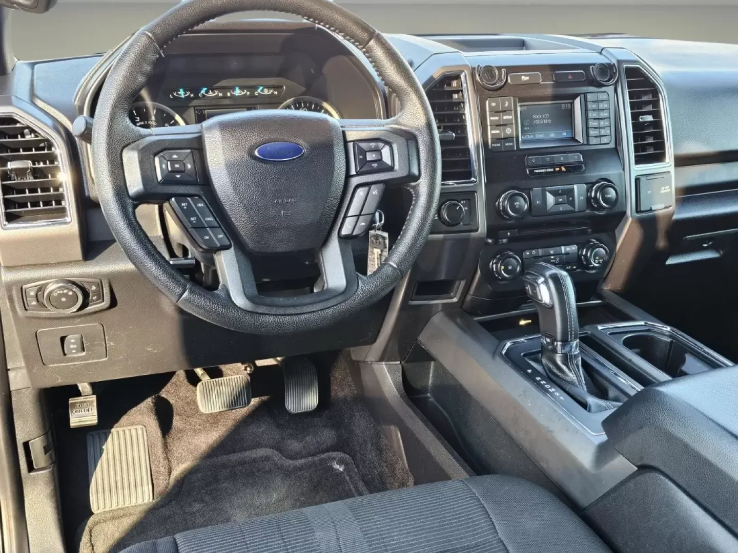 2015 Ford F-150 XLT (1FTEW1CF5FK) with an Other engine, located at 804 22nd Ave, Phenix City, AL, 36870, (334) 297-1860, 32.484749, -85.024475 - **Unleash Your Adventurous Spirit with the 2015 Ford F-150!** <br /> <br /> Are you searching for a reliable vehicle that perfectly balances work and play? The 2015 Ford F-150 Crew Cab Pickup, available at Gils Auto in Phenix City, AL, is designed to meet your needs and fuel your lifestyle. Whether - Photo#10