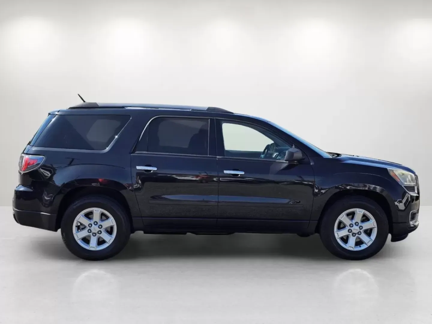 2015 /Ebony GMC Acadia SLE (1GKKVPKD4FJ) with an Other engine, located at 804 22nd Ave, Phenix City, AL, 36870, (334) 297-1860, 32.484749, -85.024475 - **Discover Adventure with the 2015 GMC Acadia at Gils Auto - Your Family's Next SUV!**<br /> <br /> Are you in search of the perfect vehicle for family road trips or weekend adventures? Look no further! The 2015 GMC Acadia, available at Gils Auto in Phenix City, AL, offers a spacious, comfortable ri - Photo#3