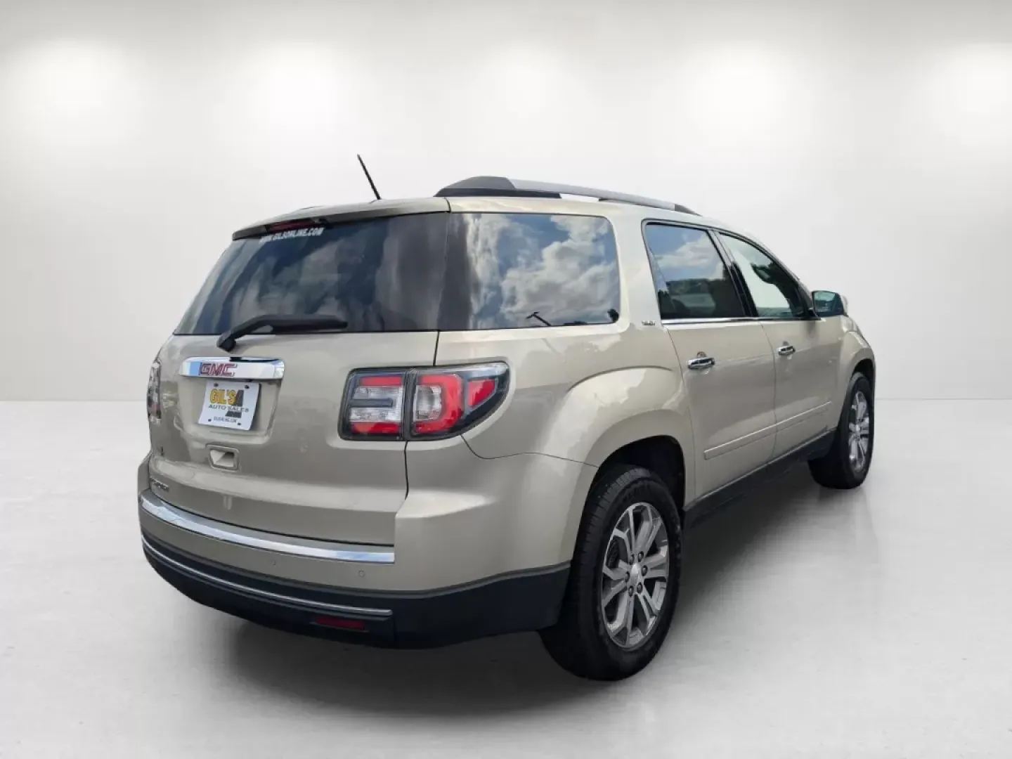 2015 /Ebony GMC Acadia SLT (1GKKRRKDXFJ) with an Other engine, located at 3959 U.S. 80 W, Phenix City, AL, 36870, (334) 297-4885, 32.469296, -85.135185 - **Elevate Your Family Adventures with This 2015 GMC Acadia SLT!**<br /> <br /> Are you tired of cramped car rides on family road trips? Do you need a vehicle that not only fits your growing family but also comes loaded with features for entertainment and comfort? Look no further! Gils Auto in Phenix - Photo#5
