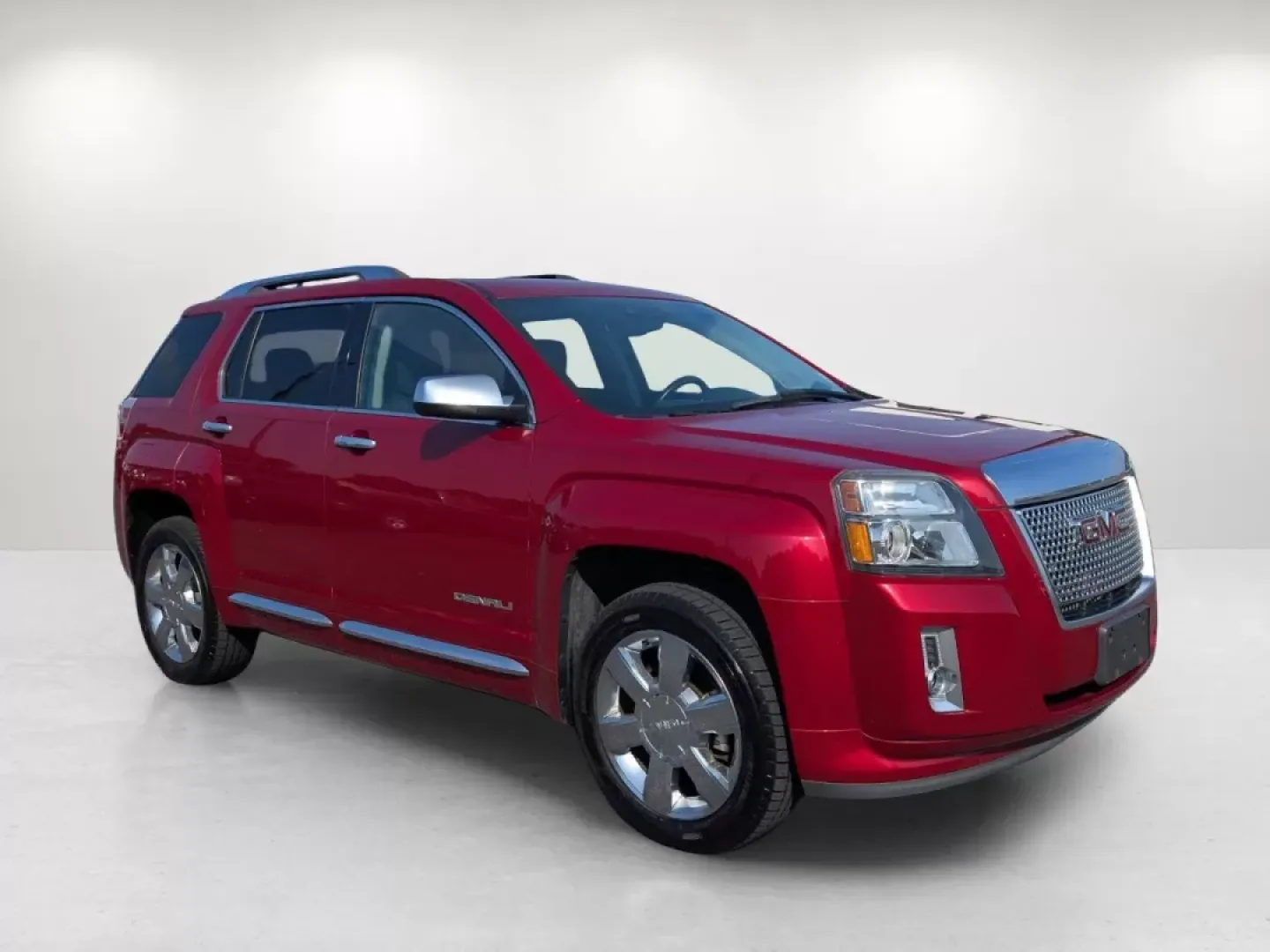 2015 /Jet Black GMC Terrain Denali (2GKFLZE30F6) with an Other engine, located at 3959 U.S. 80 W, Phenix City, AL, 36870, (334) 297-4885, 32.469296, -85.135185 - **Adventure Awaits with the 2015 GMC Terrain Denali at Gils Auto!**<br /> <br /> Are you ready to elevate your driving experience? Whether you're a growing family in need of a spacious and comfortable SUV, a commuter looking for a reliable vehicle, or an adventurer ready to hit the open road, the 20 - Photo#2