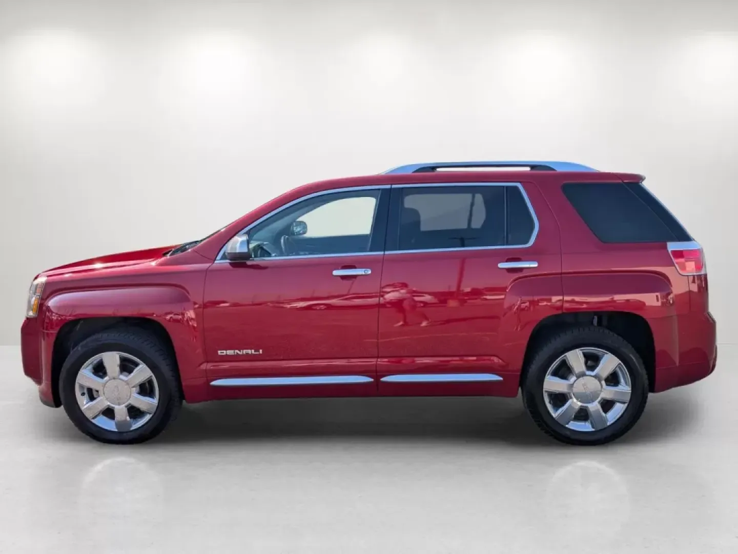 2015 /Jet Black GMC Terrain Denali (2GKFLZE30F6) with an Other engine, located at 3959 U.S. 80 W, Phenix City, AL, 36870, (334) 297-4885, 32.469296, -85.135185 - **Adventure Awaits with the 2015 GMC Terrain Denali at Gils Auto!**<br /> <br /> Are you ready to elevate your driving experience? Whether you're a growing family in need of a spacious and comfortable SUV, a commuter looking for a reliable vehicle, or an adventurer ready to hit the open road, the 20 - Photo#7