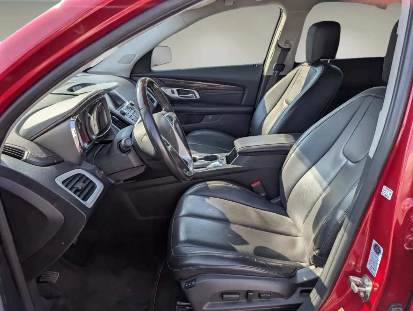 2015 /Jet Black GMC Terrain Denali (2GKFLZE30F6) with an Other engine, located at 3959 U.S. 80 W, Phenix City, AL, 36870, (334) 297-4885, 32.469296, -85.135185 - **Adventure Awaits with the 2015 GMC Terrain Denali at Gils Auto!**<br /> <br /> Are you ready to elevate your driving experience? Whether you're a growing family in need of a spacious and comfortable SUV, a commuter looking for a reliable vehicle, or an adventurer ready to hit the open road, the 20 - Photo#9