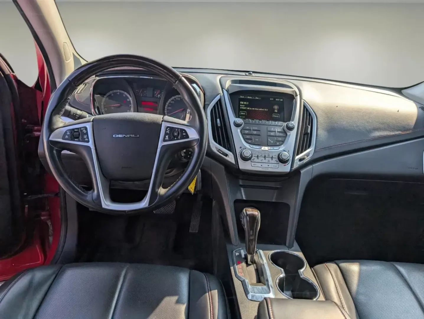 2015 /Jet Black GMC Terrain Denali (2GKFLZE30F6) with an Other engine, located at 3959 U.S. 80 W, Phenix City, AL, 36870, (334) 297-4885, 32.469296, -85.135185 - **Adventure Awaits with the 2015 GMC Terrain Denali at Gils Auto!**<br /> <br /> Are you ready to elevate your driving experience? Whether you're a growing family in need of a spacious and comfortable SUV, a commuter looking for a reliable vehicle, or an adventurer ready to hit the open road, the 20 - Photo#11