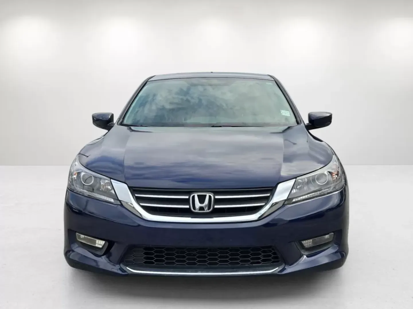 2015 Honda Accord Sedan Sport (1HGCR2F52FA) with an Other engine, located at 3959 U.S. 80 W, Phenix City, AL, 36870, (334) 297-4885, 32.469296, -85.135185 - Discover the perfect blend of style, comfort, and dependability with this 2015 Honda Accord Sedan, now available at Gils Auto in Phenix City, AL. Whether you're a commuter seeking a reliable daily driver or a growing family in need of a spacious vehicle, this car is designed to meet your every need. - Photo#2