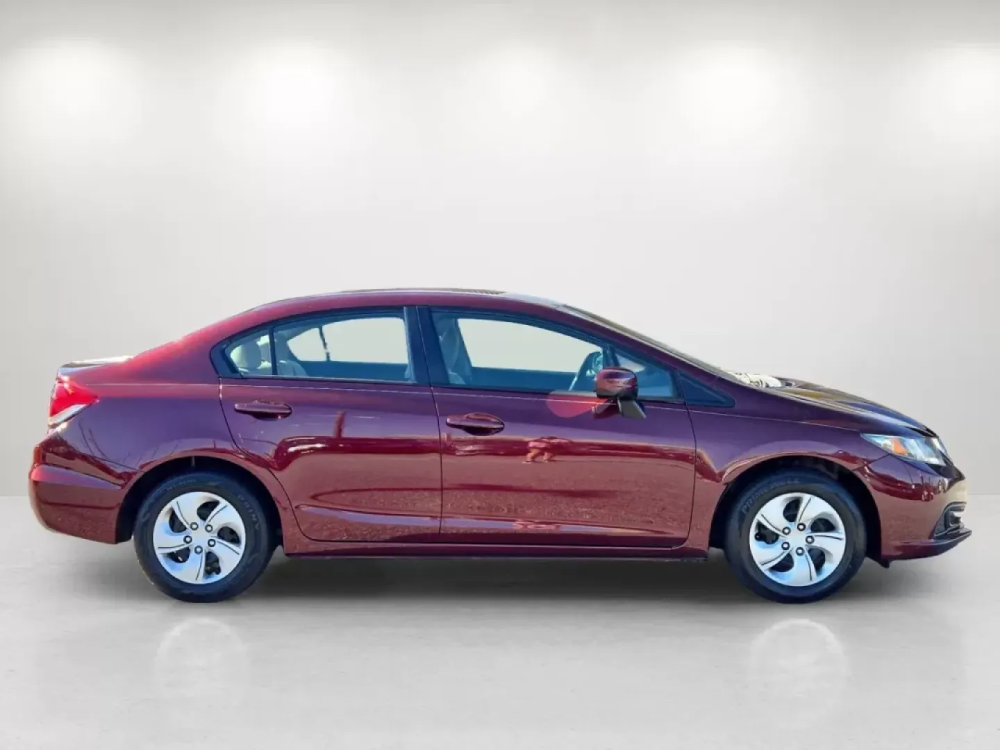 2015 Honda Civic Sedan LX (19XFB2F51FE) with an Other engine, located at 1430 Gateway Drive, Opelika, AL, 36801, (334) 239-0944, 32.637871, -85.409790 - Discover the perfect blend of reliability and affordability with the 2015 Honda Civic Sedan LX, available now at Gils Auto in Phenix City, AL. Whether you're commuting to work, running errands around town, or embarking on weekend adventures, this versatile sedan is designed for your lifestyle. With - Photo#4