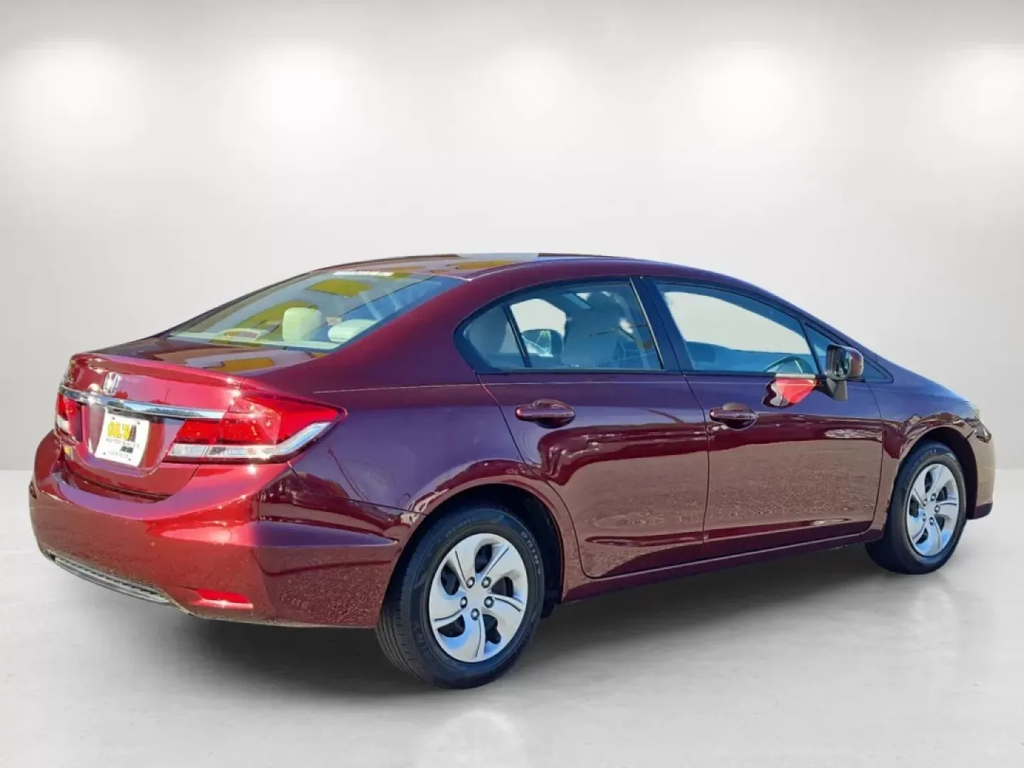 2015 Honda Civic Sedan LX (19XFB2F51FE) with an Other engine, located at 1430 Gateway Drive, Opelika, AL, 36801, (334) 239-0944, 32.637871, -85.409790 - Discover the perfect blend of reliability and affordability with the 2015 Honda Civic Sedan LX, available now at Gils Auto in Phenix City, AL. Whether you're commuting to work, running errands around town, or embarking on weekend adventures, this versatile sedan is designed for your lifestyle. With - Photo#5