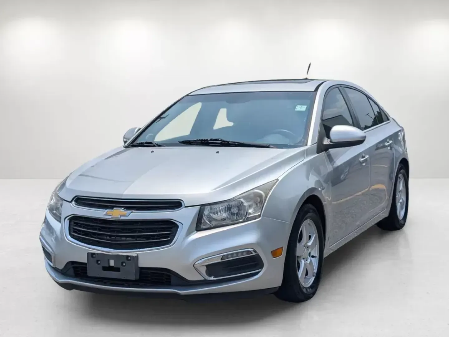 2015 /Jet Black Chevrolet Cruze LT (1G1PC5SB3F7) with an Other engine, located at 1430 Gateway Drive, Opelika, AL, 36801, (334) 239-0944, 32.637871, -85.409790 - Experience the joy of driving with the 2015 Chevrolet Cruze LT, an ideal vehicle for today's budget-conscious buyers or those seeking a reliable car for long commutes in Opelika, AL. This stylish sedan not only delivers efficiency and performance but is also equipped with features that enhance your - Photo#0