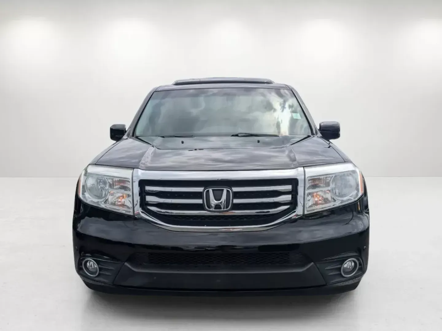 2015 Honda Pilot Touring (5FNYF3H90FB) with an Regular Unleaded V-6 3.5 L/212 engine, 5-Speed Automatic w/OD transmission, located at 804 22nd Ave, Phenix City, AL, 36870, (334) 297-1860, 32.484749, -85.024475 - Experience the ultimate family adventures with this stunning 2015 Honda Pilot Touring, now available at Gils Auto - Phenix City #2! Located at 804 22nd Ave, Phenix City, AL 36870, our dealership specializes in Buy Here Pay Here financing, making it easier than ever for you to drive home a reliable v - Photo#1