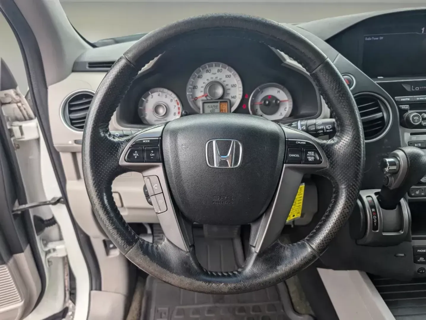 2015 Honda Pilot EX-L (5FNYF3H6XFB) with an Regular Unleaded V-6 3.5 L/212 engine, 5-Speed Automatic w/OD transmission, located at 3959 U.S. 80 W, Phenix City, AL, 36870, (334) 297-4885, 32.469296, -85.135185 - 2015 Honda Pilot EX-L - Photo#13