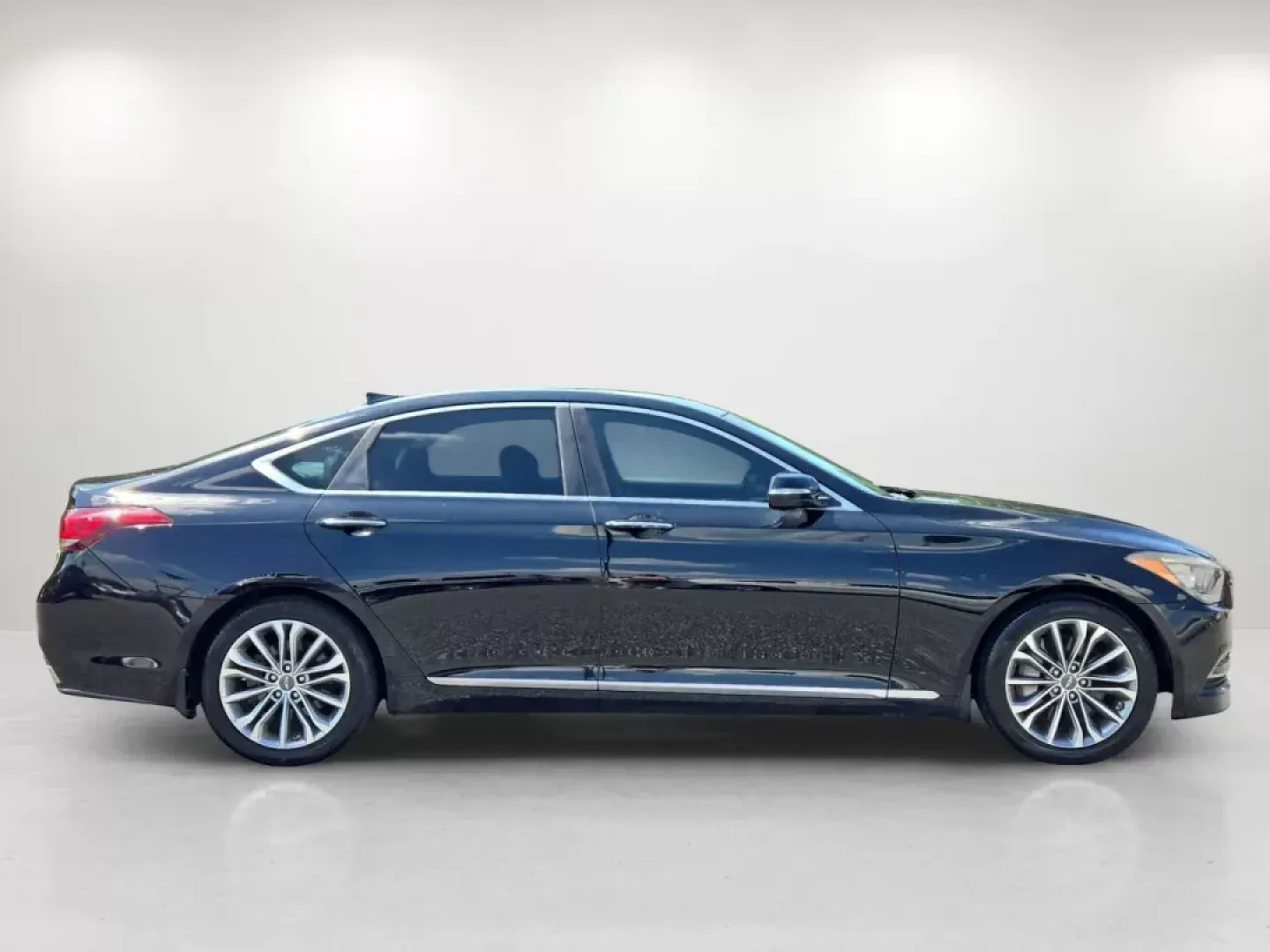 2015 /Black Hyundai Genesis 3.8L (KMHGN4JEXFU) with an Other engine, located at 3959 U.S. 80 W, Phenix City, AL, 36870, (334) 297-4885, 32.469296, -85.135185 - **Elevate Your Driving Experience with the 2015 Hyundai Genesis at Gils Auto!**<br /> <br /> Are you in search of a refined and luxurious sedan that caters to your active lifestyle? Look no further! The 2015 Hyundai Genesis is designed for those who value both comfort and performance, making it perf - Photo#3