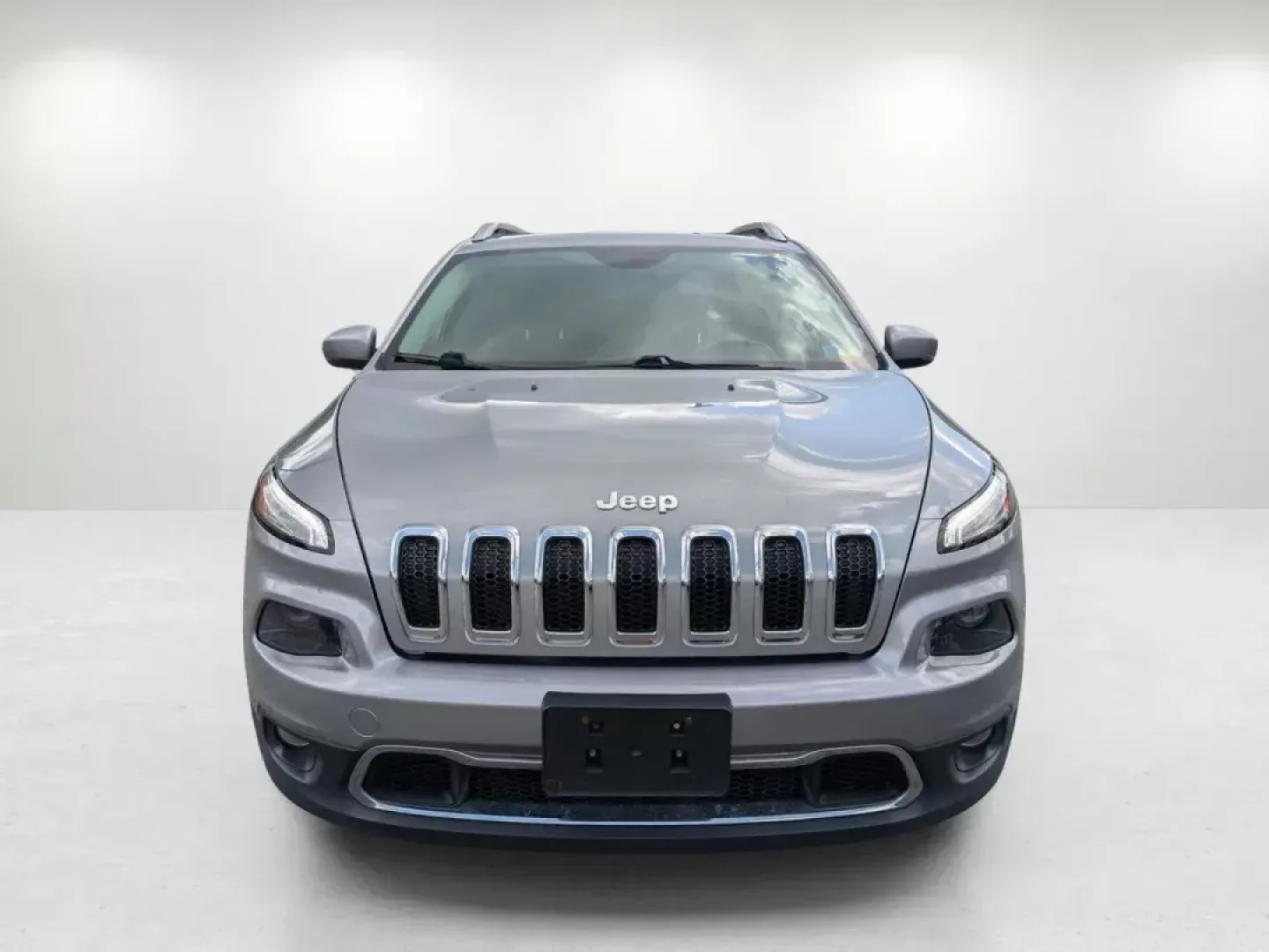 2015 /Black Jeep Cherokee Limited (1C4PJLDS8FW) with an Regular Unleaded V-6 3.2 L/198 engine, 9-Speed Automatic w/OD transmission, located at 3959 U.S. 80 W, Phenix City, AL, 36870, (334) 297-4885, 32.469296, -85.135185 - **Unleash Your Adventures with the 2015 Jeep Cherokee Limited at Gils Auto - Phenix City!**<br /> <br /> Are you ready to elevate your lifestyle? Whether you're carving through city streets, embarking on thrilling weekend getaways, or tackling daily commutes, the 2015 Jeep Cherokee Limited is built - Photo#1