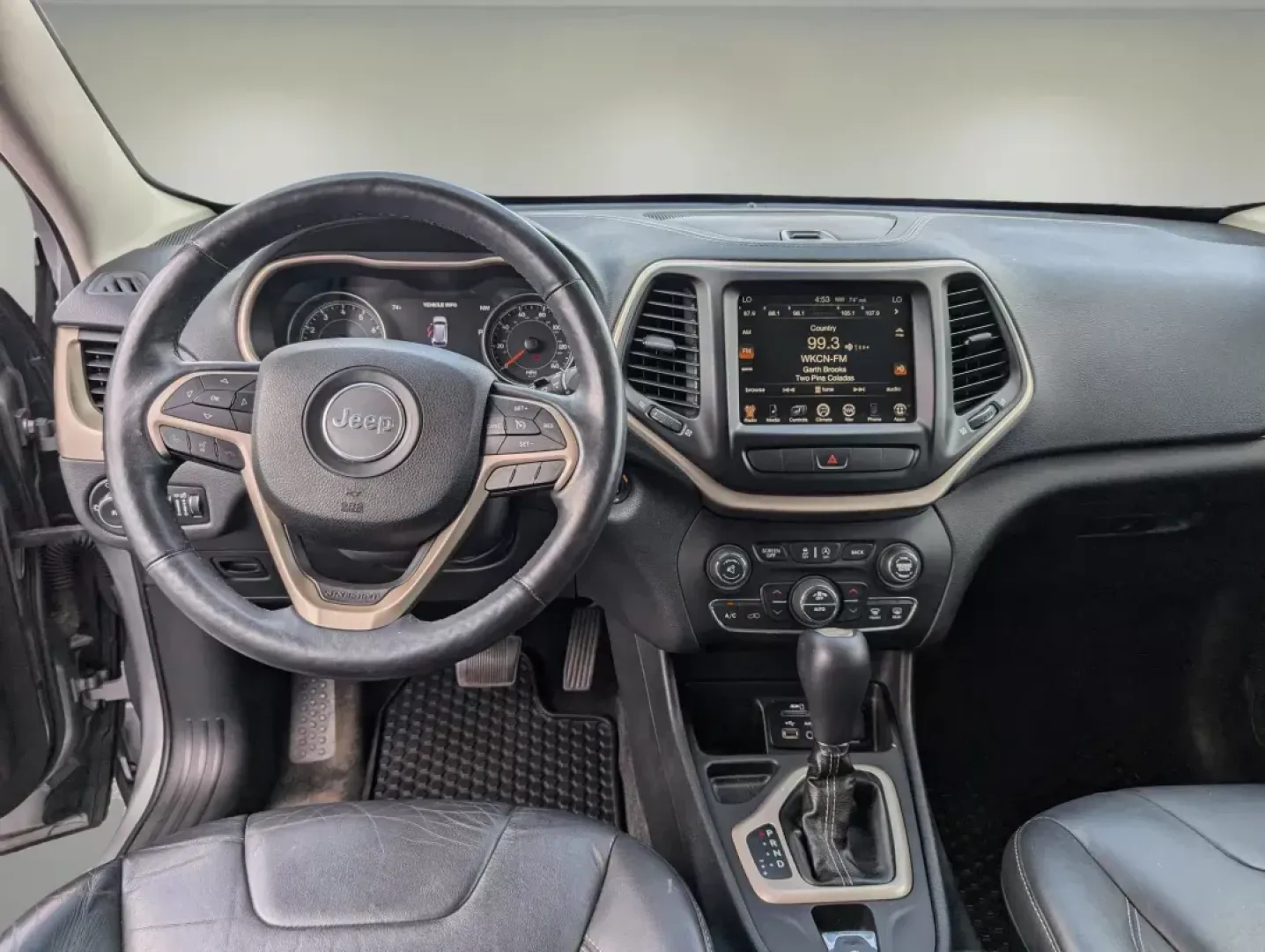 2015 /Black Jeep Cherokee Limited (1C4PJLDS8FW) with an Regular Unleaded V-6 3.2 L/198 engine, 9-Speed Automatic w/OD transmission, located at 3959 U.S. 80 W, Phenix City, AL, 36870, (334) 297-4885, 32.469296, -85.135185 - **Unleash Your Adventures with the 2015 Jeep Cherokee Limited at Gils Auto - Phenix City!**<br /> <br /> Are you ready to elevate your lifestyle? Whether you're carving through city streets, embarking on thrilling weekend getaways, or tackling daily commutes, the 2015 Jeep Cherokee Limited is built - Photo#10