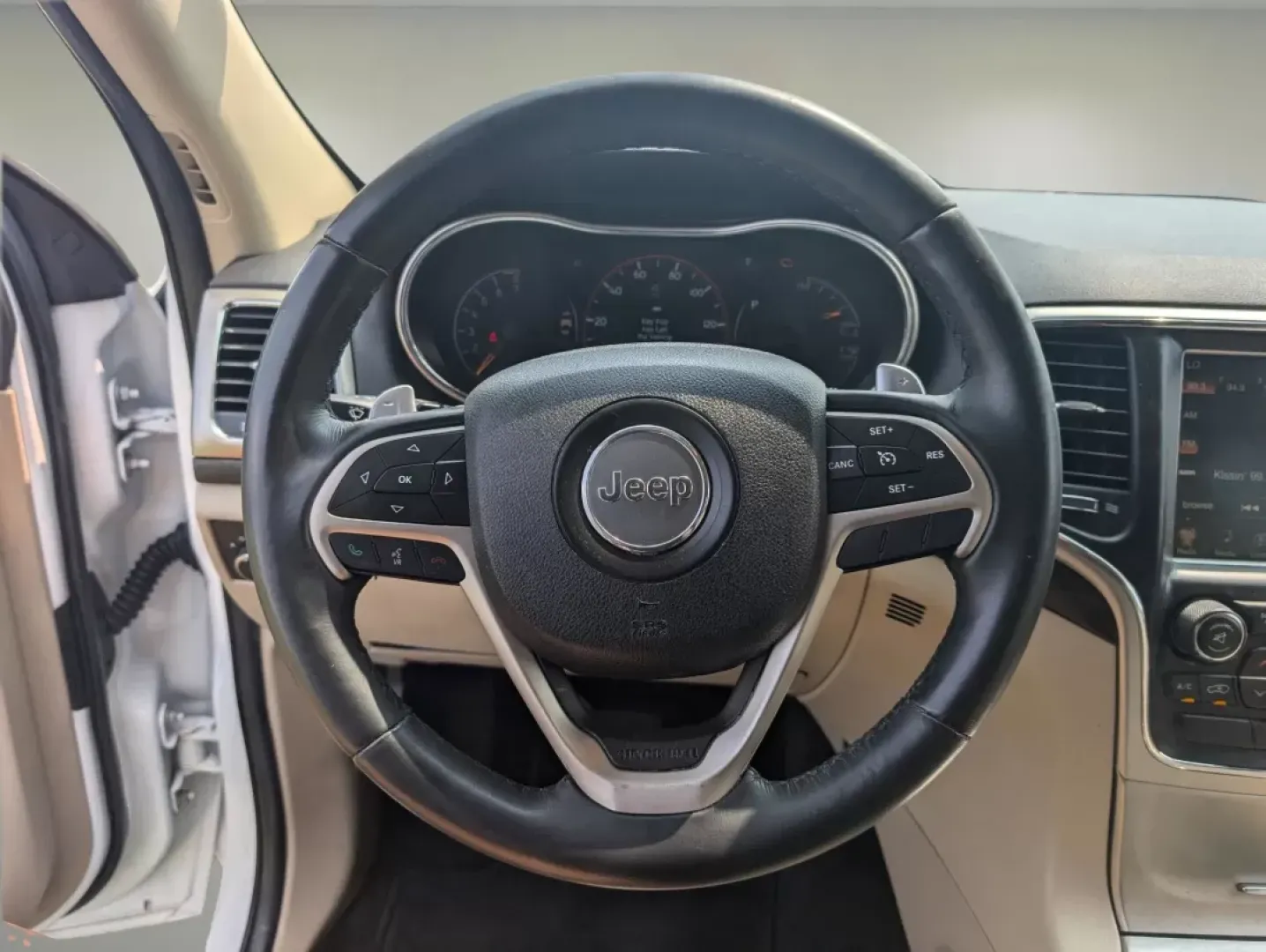 2015 /Lt Frost Beige/Black Jeep Grand Cherokee Laredo (1C4RJEAG2FC) with an Other engine, located at 1430 Gateway Drive, Opelika, AL, 36801, (334) 239-0944, 32.637871, -85.409790 - **Explore New Horizons with the 2015 Jeep Grand Cherokee Laredo Perfect for Life's Adventures!**<br /> <br /> If you're searching for a vehicle that seamlessly blends comfort, capability, and style, look no further than the 2015 Jeep Grand Cherokee Laredo available at Gils Auto in Prattville, AL. T - Photo#15