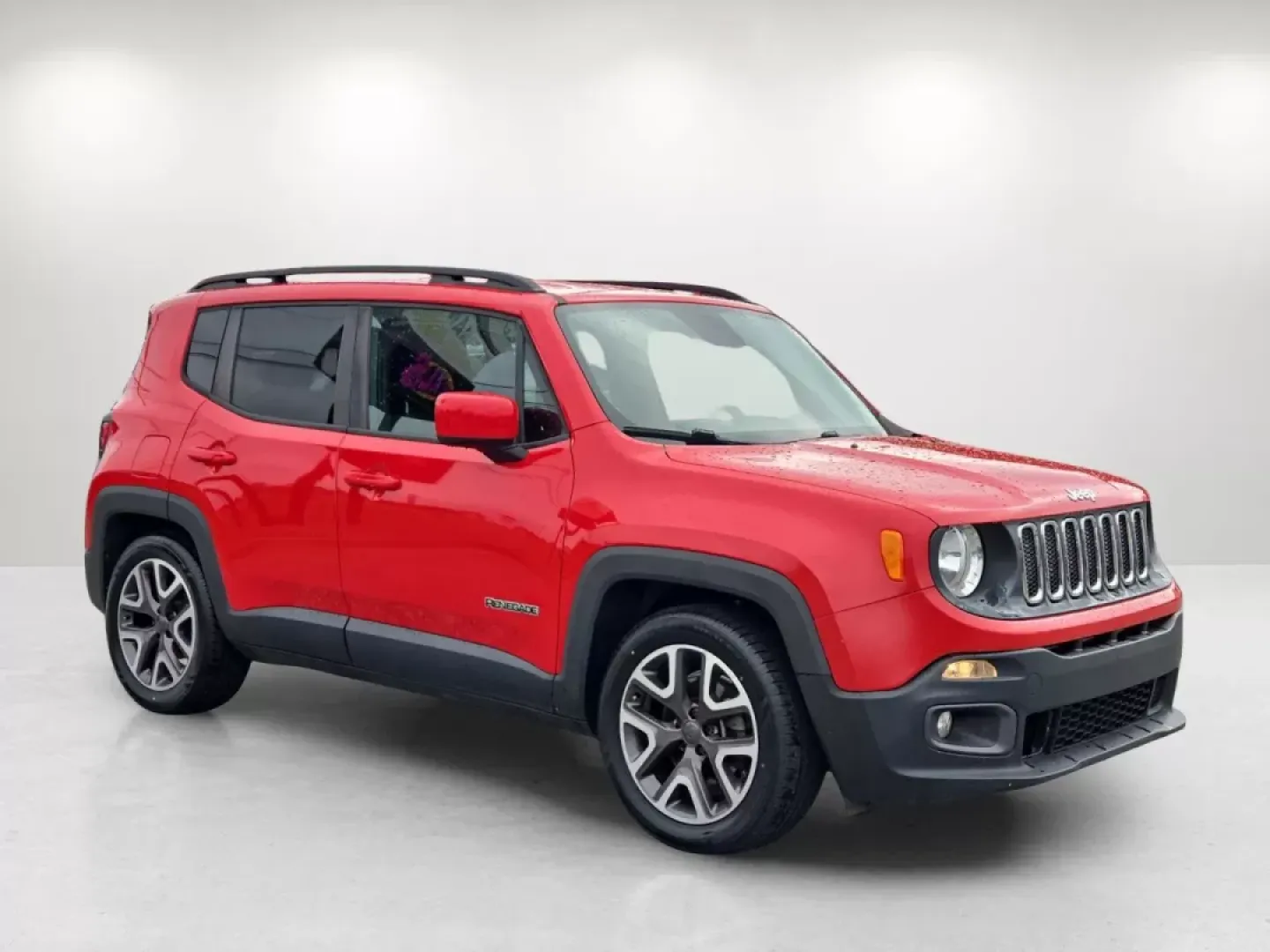 2015 /Black Jeep Renegade Latitude (ZACCJABT9FP) with an Other engine, located at 521 Old Farm Lane Rd, Prattville, AL, 36066, (334) 325-1505, 32.482460, -86.416367 - Elevate your daily commute or weekend getaways with the versatile 2015 Jeep Renegade Latitude, now available at Gils Auto in Phenix City, AL. This sporty crossover is designed to seamlessly integrate into your active lifestyle, whether you're navigating city streets or exploring scenic backroads. Wi - Photo#3