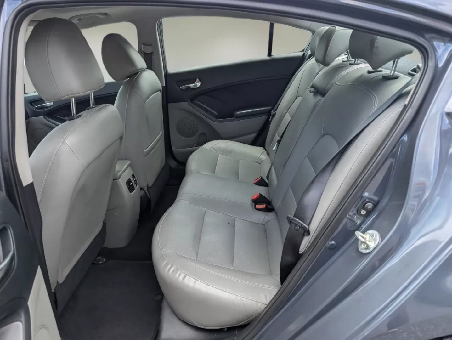 2015 /Gray Kia Forte EX (KNAFZ4A80F5) with an Other engine, located at 7000 Northlake Connector, Columbus, GA, 31904, (706) 987-8085, 32.524975, -84.978134 - Experience the open road like never before with this stylish and feature-rich 2015 Kia Forte EX, perfect for those seeking a reliable and efficient sedan for both daily commutes and weekend getaways. At Gils Auto - Columbus, your trusted Buy Here Pay Here dealership located at 5115 14th Ave., Columb - Photo#10