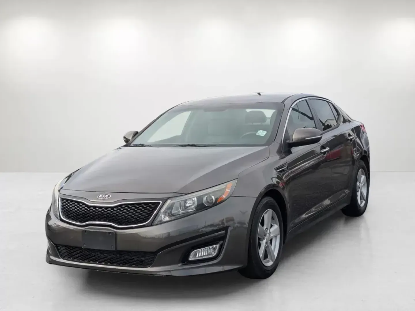 2015 /Beige Kia Optima LX (5XXGM4A75FG) with an Regular Unleaded I-4 2.4 L/144 engine, 6-Speed Automatic w/OD transmission, located at 3959 U.S. 80 W, Phenix City, AL, 36870, (334) 297-4885, 32.469296, -85.135185 - **Discover Adventure and Comfort with the 2015 Kia Optima LX at Gils Auto in Phenix City!**<br /> <br /> Are you in search of a reliable sedan that perfectly balances style, comfort, and performance? Look no further than the 2015 Kia Optima LX, available now at Gils Auto, your trusted Buy Here Pay H - Photo#1