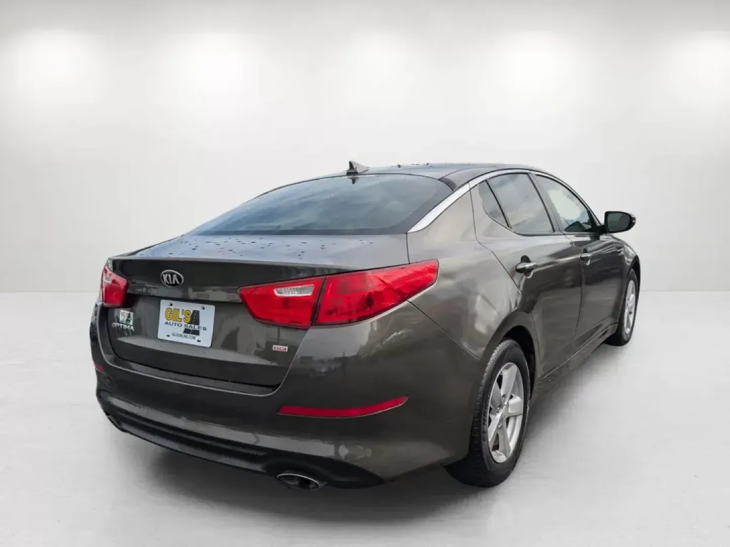 2015 /Beige Kia Optima LX (5XXGM4A75FG) with an Regular Unleaded I-4 2.4 L/144 engine, 6-Speed Automatic w/OD transmission, located at 3959 U.S. 80 W, Phenix City, AL, 36870, (334) 297-4885, 32.469296, -85.135185 - **Discover Adventure and Comfort with the 2015 Kia Optima LX at Gils Auto in Phenix City!**<br /> <br /> Are you in search of a reliable sedan that perfectly balances style, comfort, and performance? Look no further than the 2015 Kia Optima LX, available now at Gils Auto, your trusted Buy Here Pay H - Photo#5