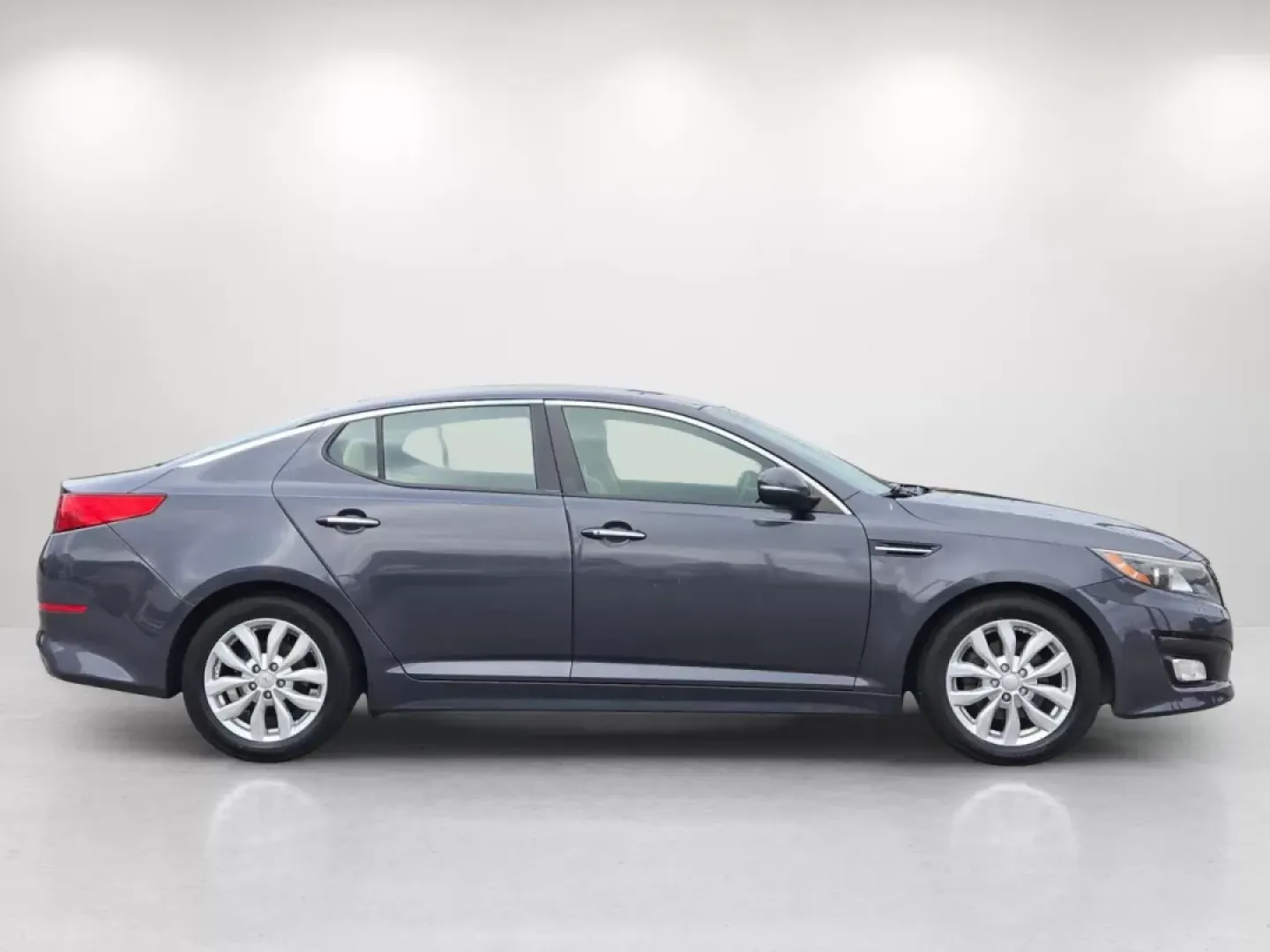 2015 /Beige Kia Optima LX (5XXGM4A75FG) with an Other engine, located at 3959 U.S. 80 W, Phenix City, AL, 36870, (334) 297-4885, 32.469296, -85.135185 - ### Drive into Adventure with the 2015 Kia Optima LX<br /> <br /> Are you looking for a reliable, stylish, and affordable sedan that perfectly blends comfort and practicality? Look no further than the stunning 2015 Kia Optima LX, available now at Gils Auto in Phenix City, AL! This versatile vehicle - Photo#5