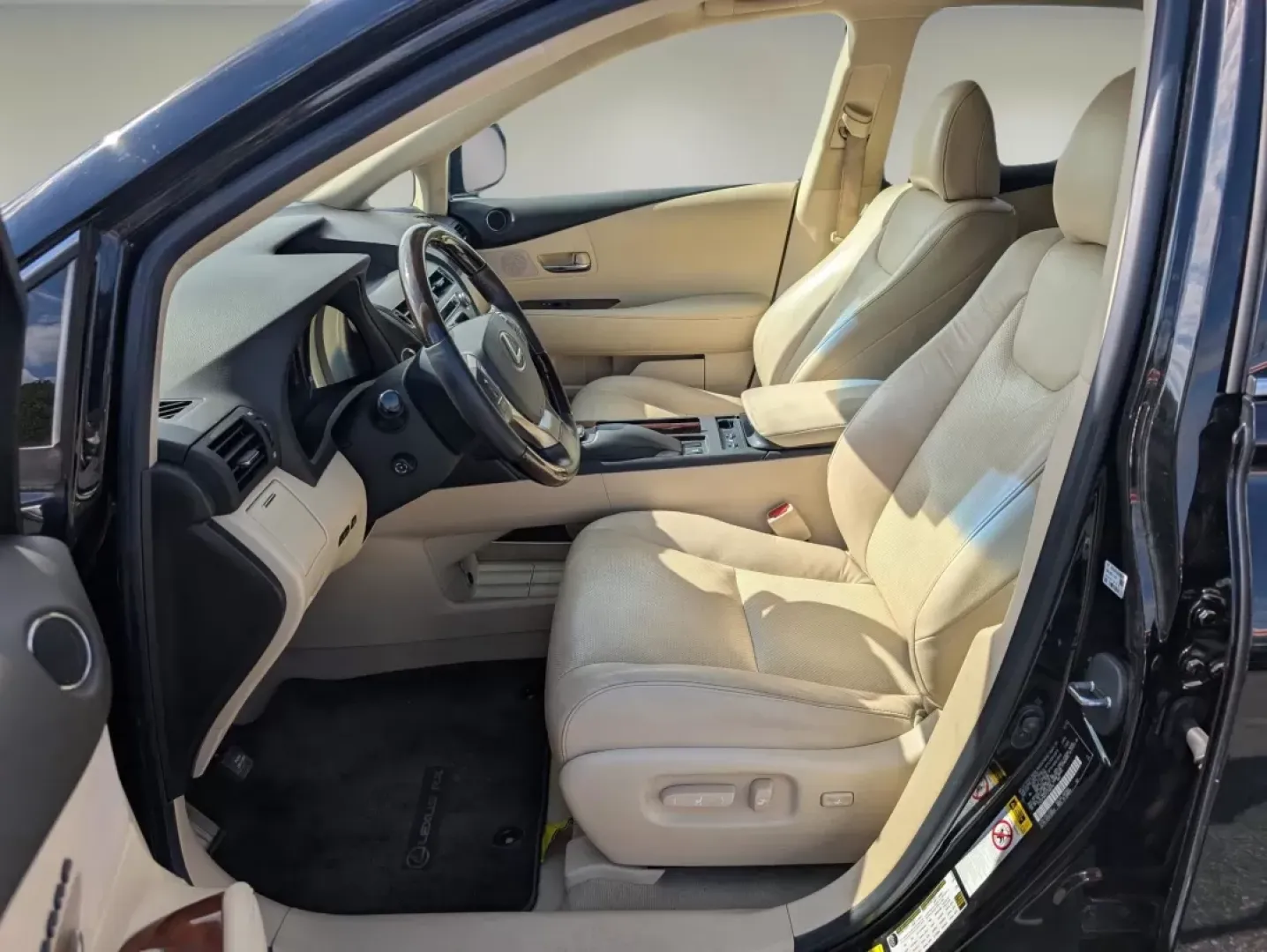 2015 Lexus RX 350 (2T2ZK1BA7FC) with an Other engine, located at 804 22nd Ave, Phenix City, AL, 36870, (334) 297-1860, 32.484749, -85.024475 - Are you ready to elevate your driving experience while navigating the beautiful landscapes of Phenix City, AL? Whether you're commuting to work, running errands, or taking weekend road trips, the 2015 Lexus RX 350 is an elegant, reliable, and spacious SUV that caters to a variety of lifestyles. This - Photo#9