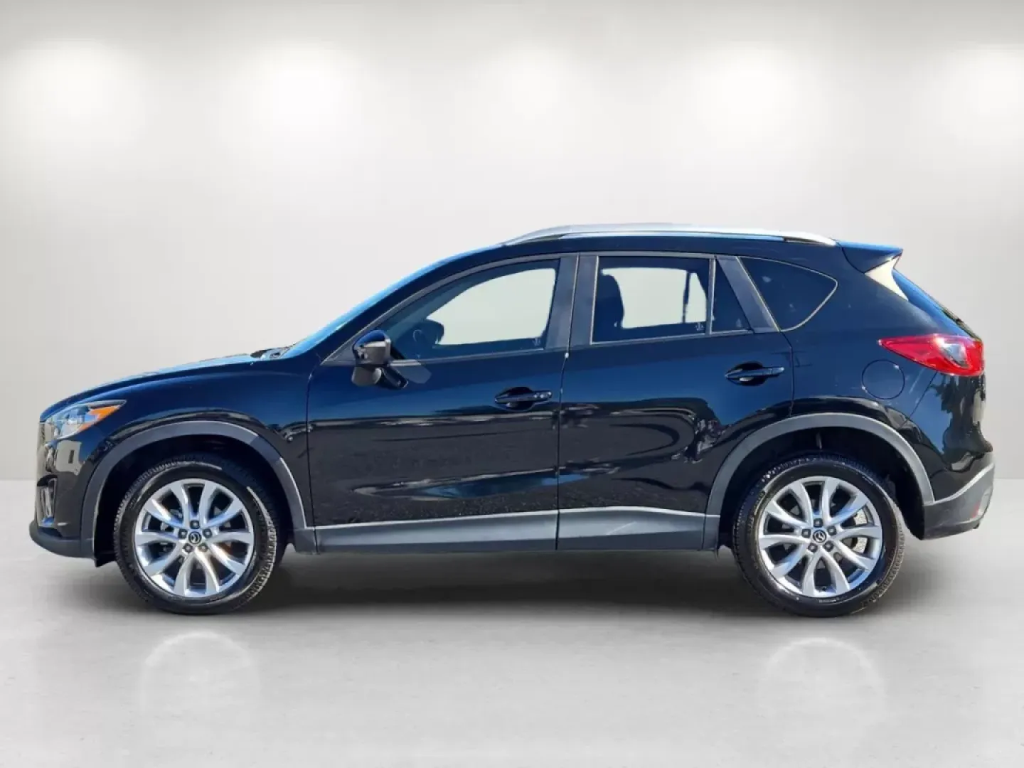2015 /Black Mazda CX-5 Grand Touring (JM3KE2DYXF0) with an Other engine, located at 1430 Gateway Drive, Opelika, AL, 36801, (334) 239-0944, 32.637871, -85.409790 - **Discover the Perfect SUV for Your Next Adventure: 2015 Mazda CX-5 Grand Touring at Gils Auto - Phenix City**<br /> <br /> Are you searching for a versatile vehicle that seamlessly fits your active lifestyle? Look no further than the 2015 Mazda CX-5 Grand Touring, available now at Gils Auto in Phen - Photo#8