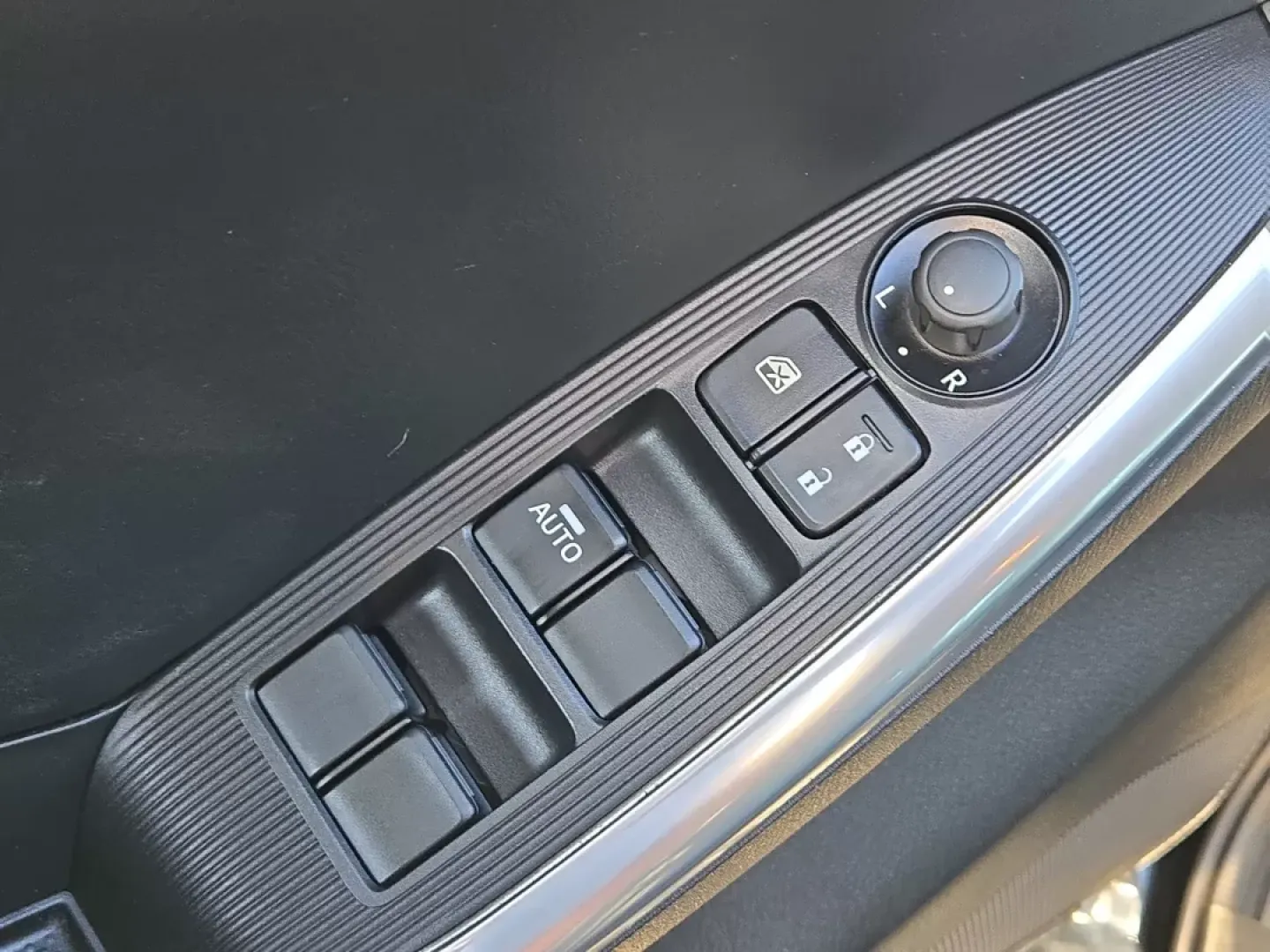 2015 /Black Mazda CX-5 Grand Touring (JM3KE2DYXF0) with an Other engine, located at 1430 Gateway Drive, Opelika, AL, 36801, (334) 239-0944, 32.637871, -85.409790 - **Discover the Perfect SUV for Your Next Adventure: 2015 Mazda CX-5 Grand Touring at Gils Auto - Phenix City**<br /> <br /> Are you searching for a versatile vehicle that seamlessly fits your active lifestyle? Look no further than the 2015 Mazda CX-5 Grand Touring, available now at Gils Auto in Phen - Photo#10