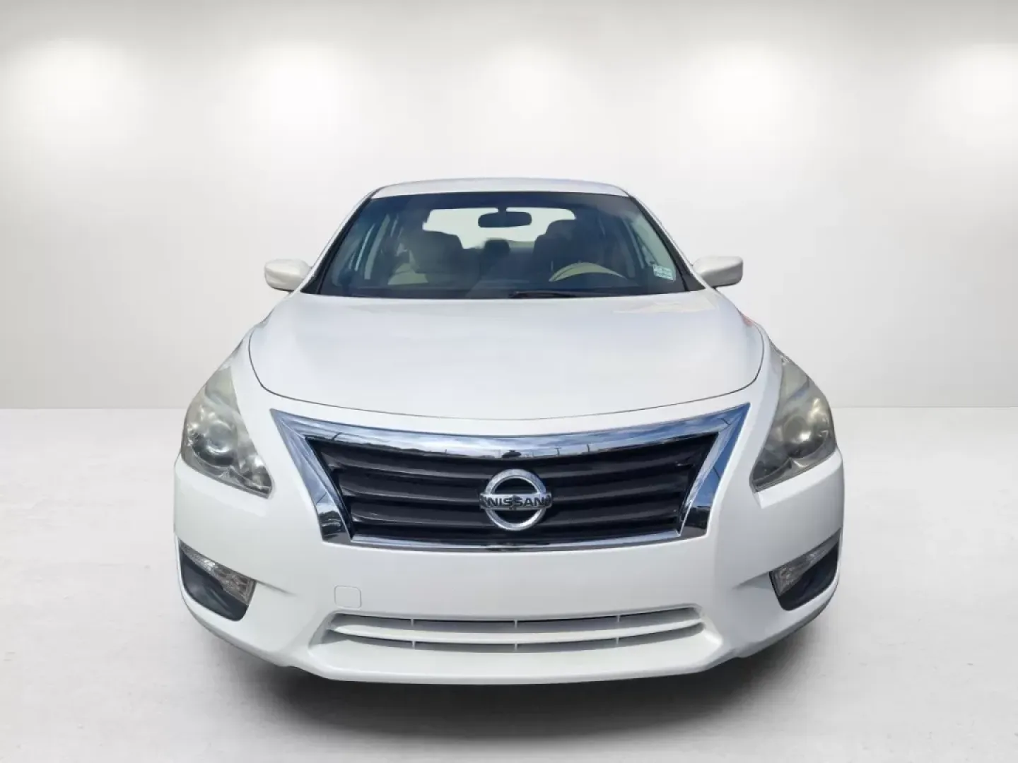 2015 /Beige Nissan Altima 2.5 S (1N4AL3AP9FN) with an Other engine, located at 7000 Northlake Connector, Columbus, GA, 31904, (706) 987-8085, 32.524975, -84.978134 - ### Discover Your Next Adventure with This 2015 Nissan Altima at Gils Auto!<br /> <br /> Are you in the market for a reliable sedan that fits seamlessly into your busy lifestyle? Look no further than this stunning 2015 Nissan Altima 2.5 S, available now at Gils Auto in Phenix City, AL. Whether you'r - Photo#1