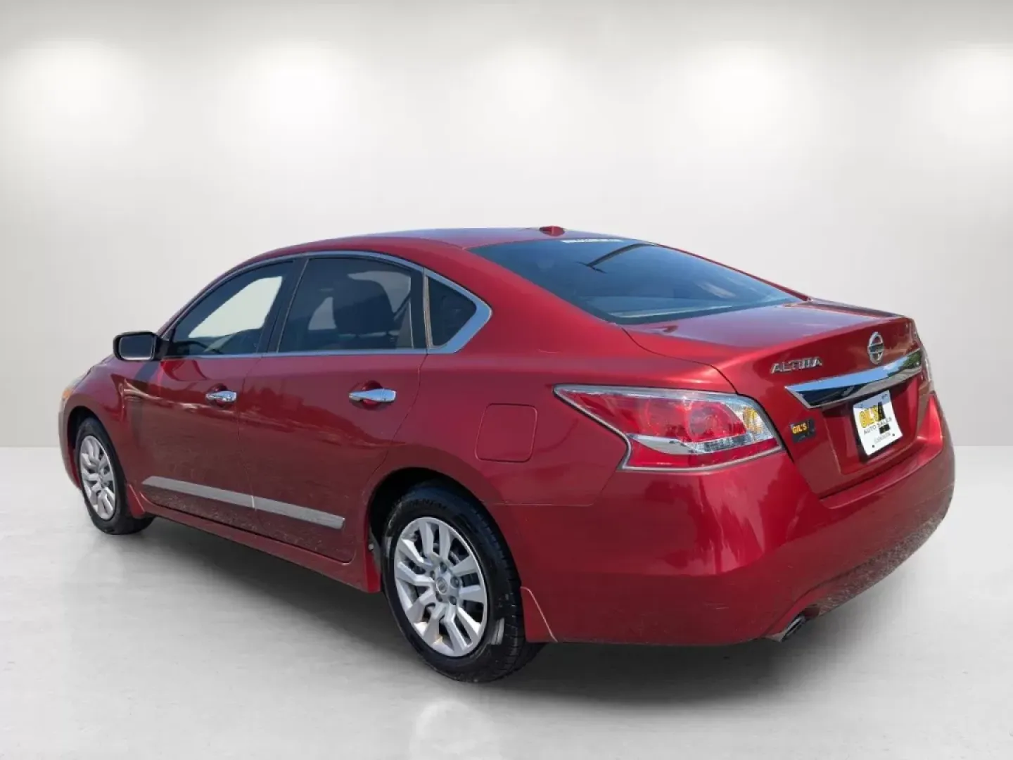 2015 /Beige Nissan Altima 2.5 S (1N4AL3APXFC) with an Other engine, located at 5115 14th Ave., Columbus, GA, 31904, (706) 323-0345, 32.511494, -84.971046 - **Discover Your Next Adventure with the 2015 Nissan Altima at Gils Auto!**<br /> <br /> Are you looking for a reliable vehicle that effortlessly transitions from daily commutes to weekend getaways? Look no further than the 2015 Nissan Altima! This sedan is designed for those who crave a blend of com - Photo#6