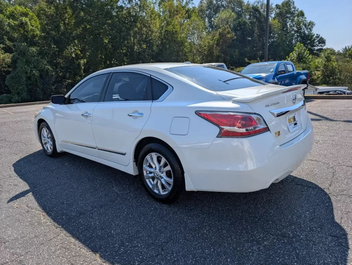 2015 /Beige Nissan Altima 2.5 S (1N4AL3AP1FC) with an Other engine, located at 3959 U.S. 80 W, Phenix City, AL, 36870, (334) 297-4885, 32.469296, -85.135185 - 2015 Nissan Altima 2.5 S - Photo#6