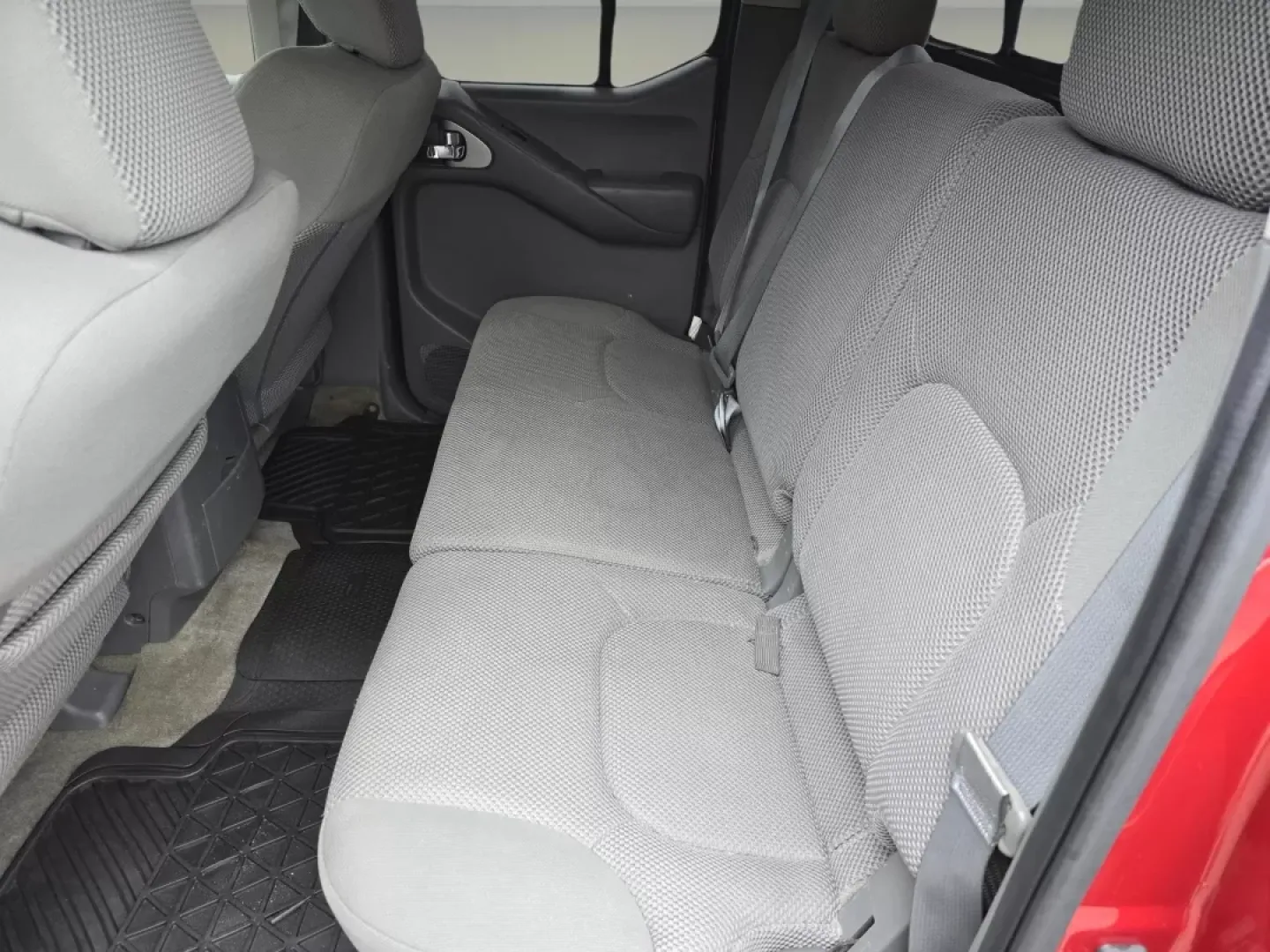 2015 /Steel Nissan Frontier SV (1N6AD0ER8FN) with an Other engine, located at 521 Old Farm Lane Rd, Prattville, AL, 36066, (334) 325-1505, 32.482460, -86.416367 - **Elevate Your Adventures with the 2015 Nissan Frontier SV Your Ultimate Pickup Partner!**<br /> <br /> Are you ready to take on weekend adventures or tackle your daily commute with style and confidence? The 2015 Nissan Frontier SV is the perfect crew cab pickup truck for those who crave versatilit - Photo#11