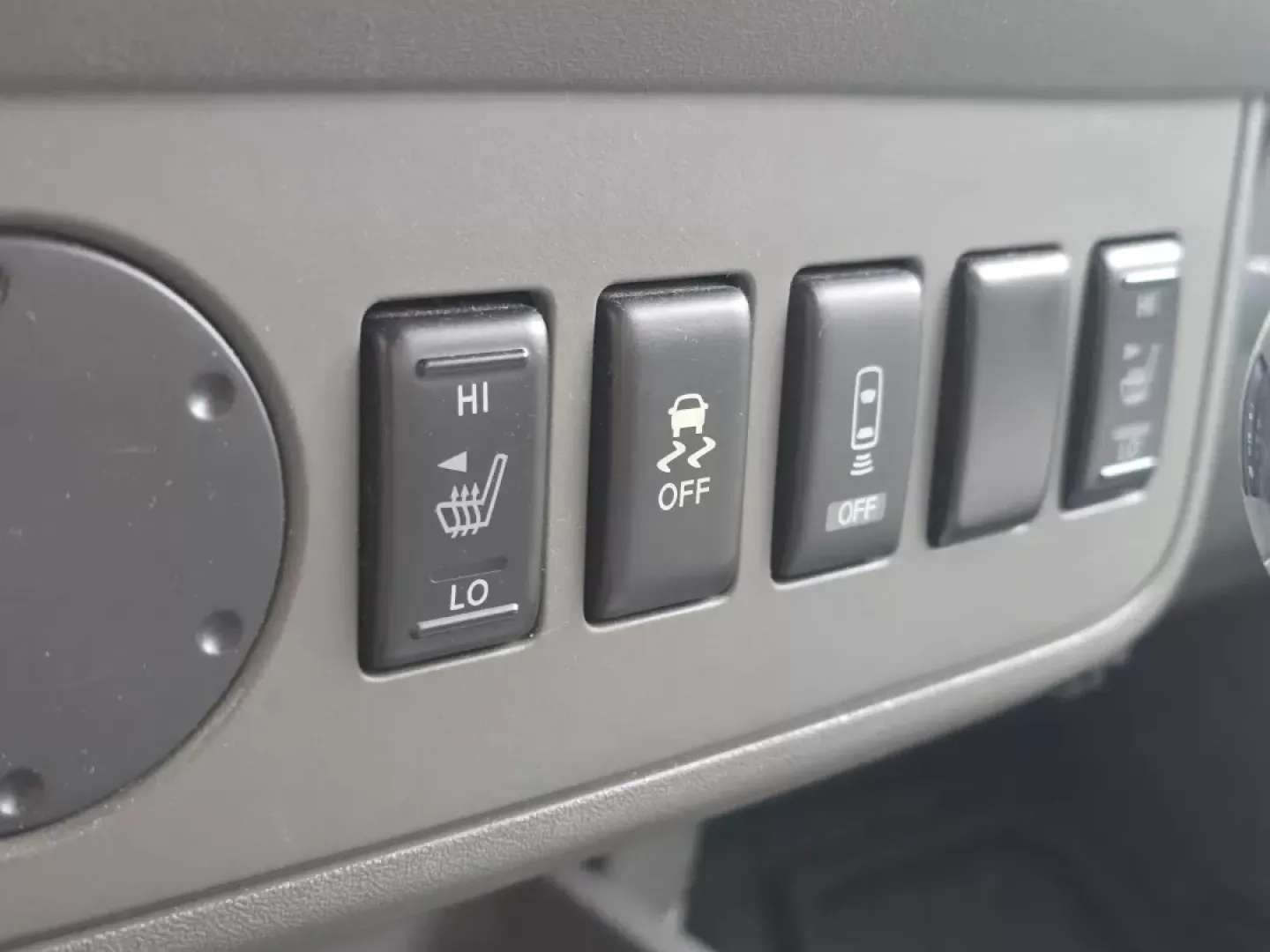 2015 /Steel Nissan Frontier SV (1N6AD0ER8FN) with an Other engine, located at 521 Old Farm Lane Rd, Prattville, AL, 36066, (334) 325-1505, 32.482460, -86.416367 - **Elevate Your Adventures with the 2015 Nissan Frontier SV Your Ultimate Pickup Partner!**<br /> <br /> Are you ready to take on weekend adventures or tackle your daily commute with style and confidence? The 2015 Nissan Frontier SV is the perfect crew cab pickup truck for those who crave versatilit - Photo#15