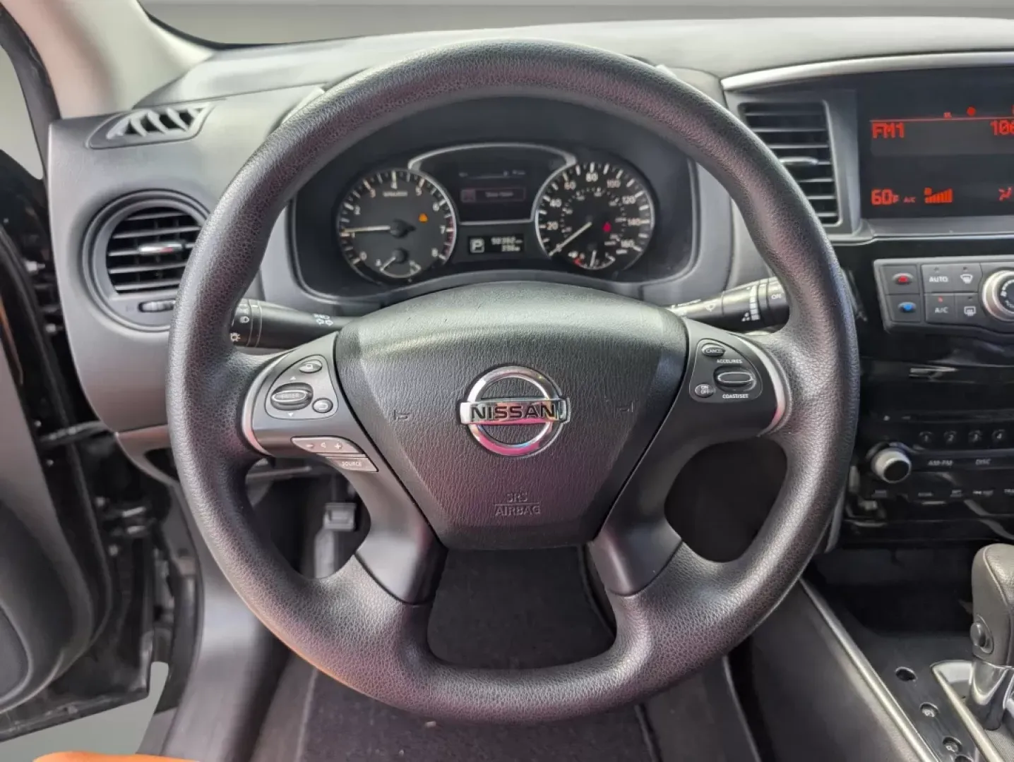 2015 /Charcoal Nissan Pathfinder S (5N1AR2MN4FC) with an Other engine, located at 521 Old Farm Lane Rd, Prattville, AL, 36066, (334) 325-1505, 32.482460, -86.416367 - **Discover Your Next Adventure with the 2015 Nissan Pathfinder at Gils Auto Phenix City** <br /> If you're searching for a reliable SUV that can comfortably accommodate the entire family while also being perfect for weekend getaways, look no further than the 2015 Nissan Pathfinder! This versatile - Photo#16