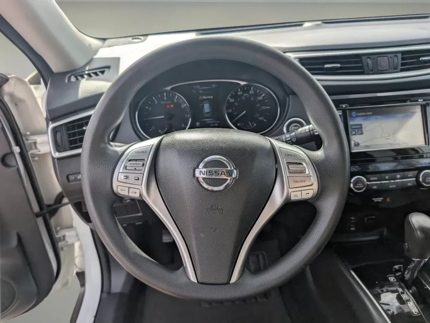 2015 /Charcoal Nissan Rogue SV (5N1AT2MT6FC) with an Other engine, located at 7000 Northlake Connector, Columbus, GA, 31904, (706) 987-8085, 32.524975, -84.978134 - **Discover Your Next Adventure with the 2015 Nissan Rogue SV at Gils Auto - Phenix City!**<br /> <br /> Are you ready to elevate your driving experience? The 2015 Nissan Rogue SV is not just a vehicle; it's your partner for adventure. Whether you're a growing family in need of a spacious SUV or a da - Photo#15