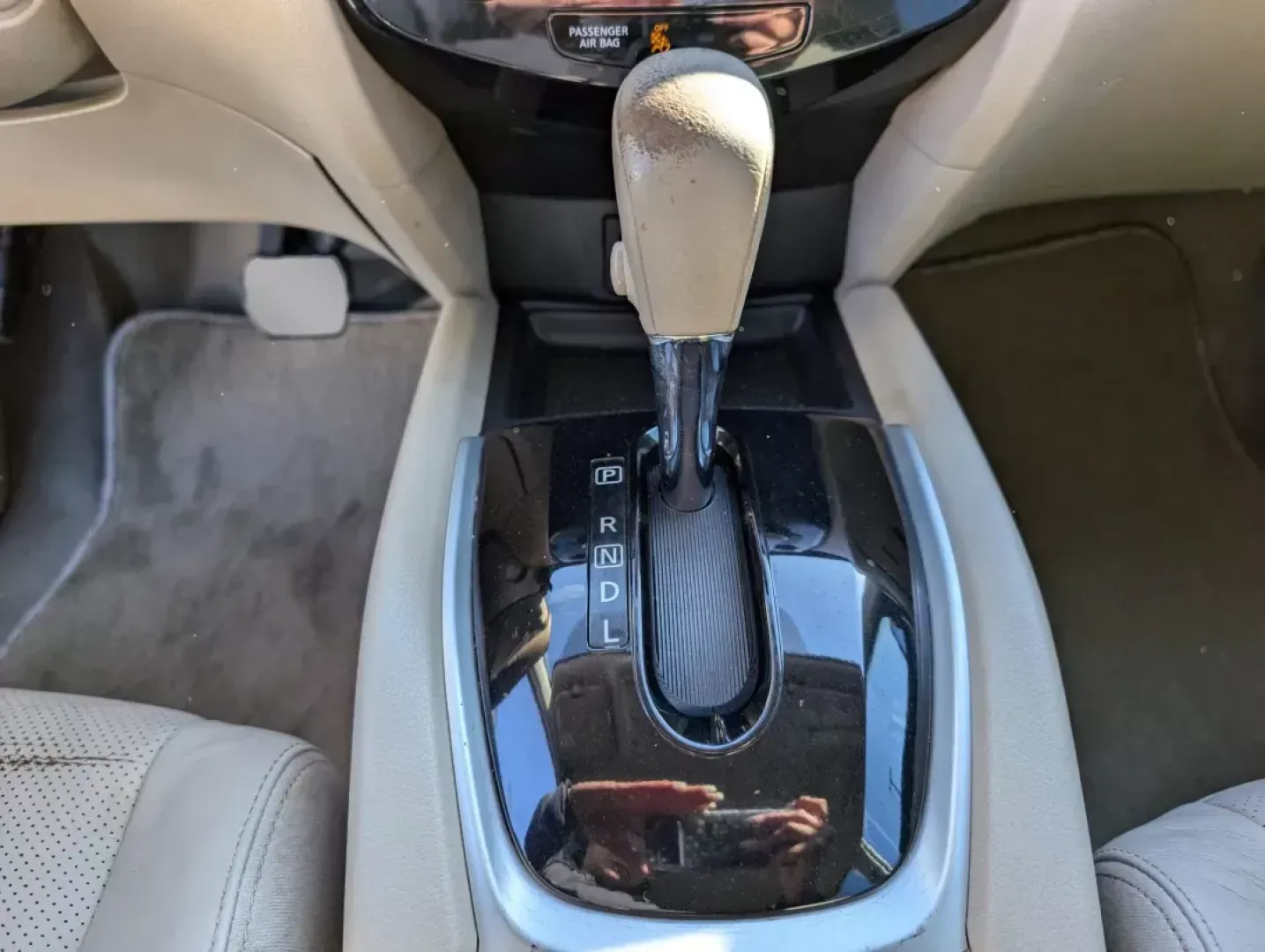 2015 /Almond Nissan Rogue SL (5N1AT2MT5FC) with an Regular Unleaded I-4 2.5 L/152 engine, 1-Speed CVT w/OD transmission, located at 1430 Gateway Drive, Opelika, AL, 36801, (334) 239-0944, 32.637871, -85.409790 - **Experience the Perfect Blend of Comfort and Versatility with the 2015 Nissan Rogue SL!**<br /> <br /> Are you in the market for a reliable SUV that perfectly balances family needs, daily commuting, and weekend adventures? Look no further than this stunning **2015 Nissan Rogue SL**, available now a - Photo#13