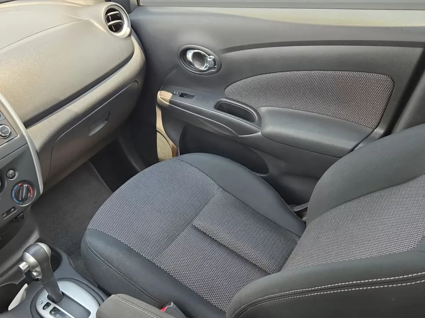 2015 Nissan Versa SV (3N1CN7AP3FL) with an Other engine, located at 521 Old Farm Lane Rd, Prattville, AL, 36066, (334) 325-1505, 32.482460, -86.416367 - **Discover Your Next Adventure with the 2015 Nissan Versa SV!** <br /> <br /> Are you ready to elevate your daily commute or weekend road trips? The 2015 Nissan Versa SV is the perfect vehicle for budget-conscious buyers and growing families alike! With its spacious interior, fuel-efficient engine, - Photo#14