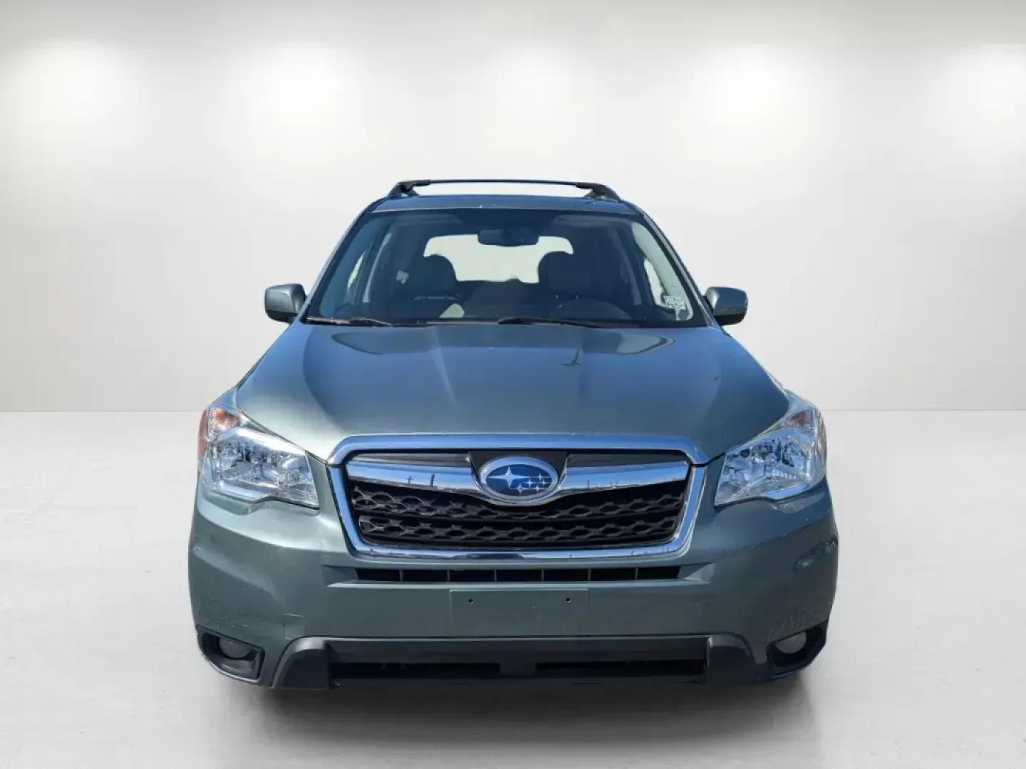 2015 /Gray Subaru Forester 2.5i Limited (JF2SJAHC5FH) with an Other engine, located at 1430 Gateway Drive, Opelika, AL, 36801, (334) 239-0944, 32.637871, -85.409790 - Discover the perfect blend of adventure and practicality with the 2015 Subaru Forester 2.5i Limited, available now at Gils Auto in Opelika, AL. Whether you're navigating busy city streets, embarking on family road trips, or tackling weekend getaways to nearby destinations like Chewacla State Park, t - Photo#1