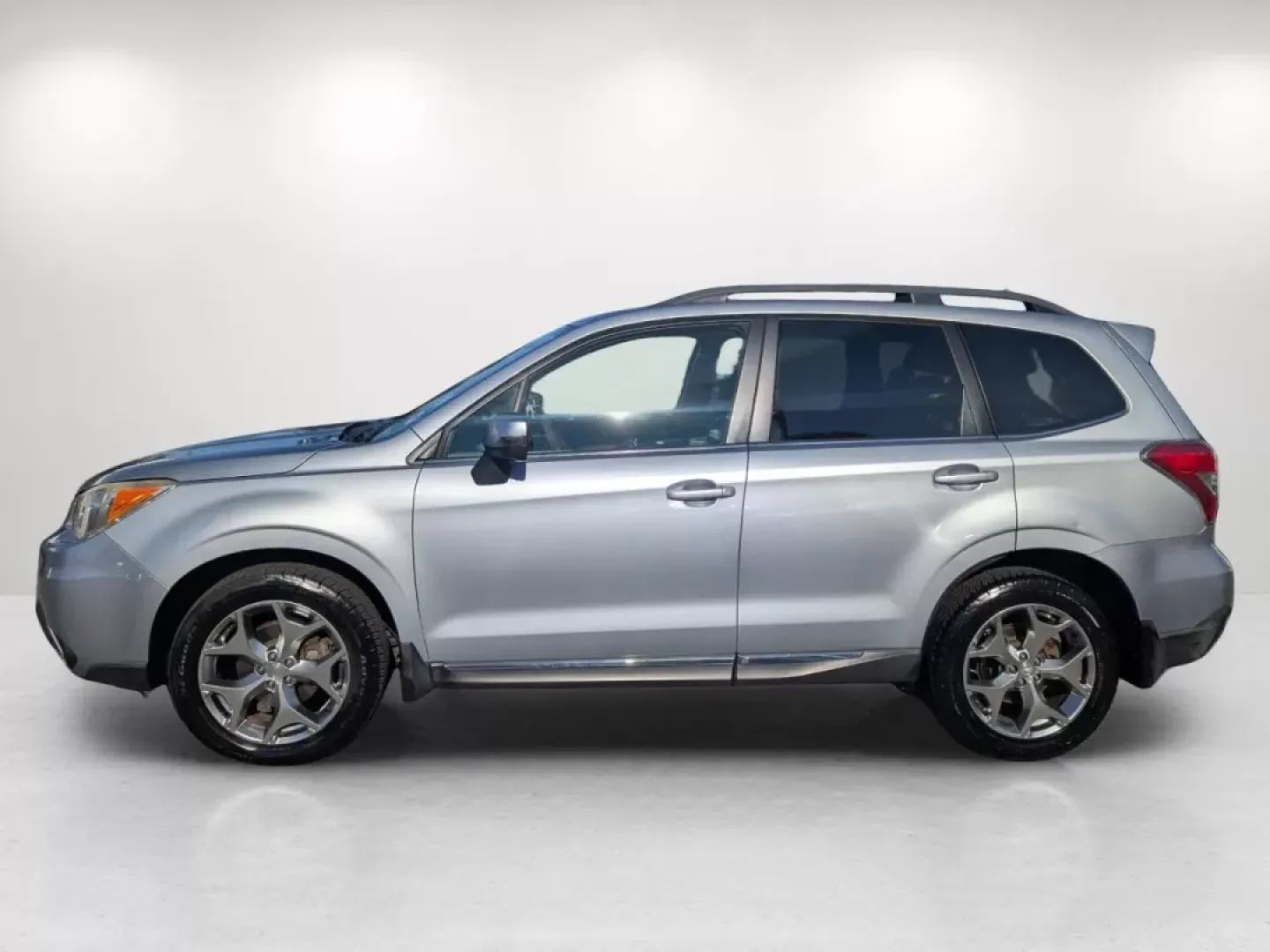 2015 /Gray Subaru Forester 2.5i Touring (JF2SJAWC7FH) with an Other engine, located at 804 22nd Ave, Phenix City, AL, 36870, (334) 297-1860, 32.484749, -85.024475 - **Explore the Outdoors with Confidence in This 2015 Subaru Forester!**<br /> <br /> Are you ready to embark on your next adventure? Whether you're a growing family seeking the perfect vehicle for weekend getaways or a commuter looking for a reliable ride for your daily drives, this 2015 Subaru Fores - Photo#8