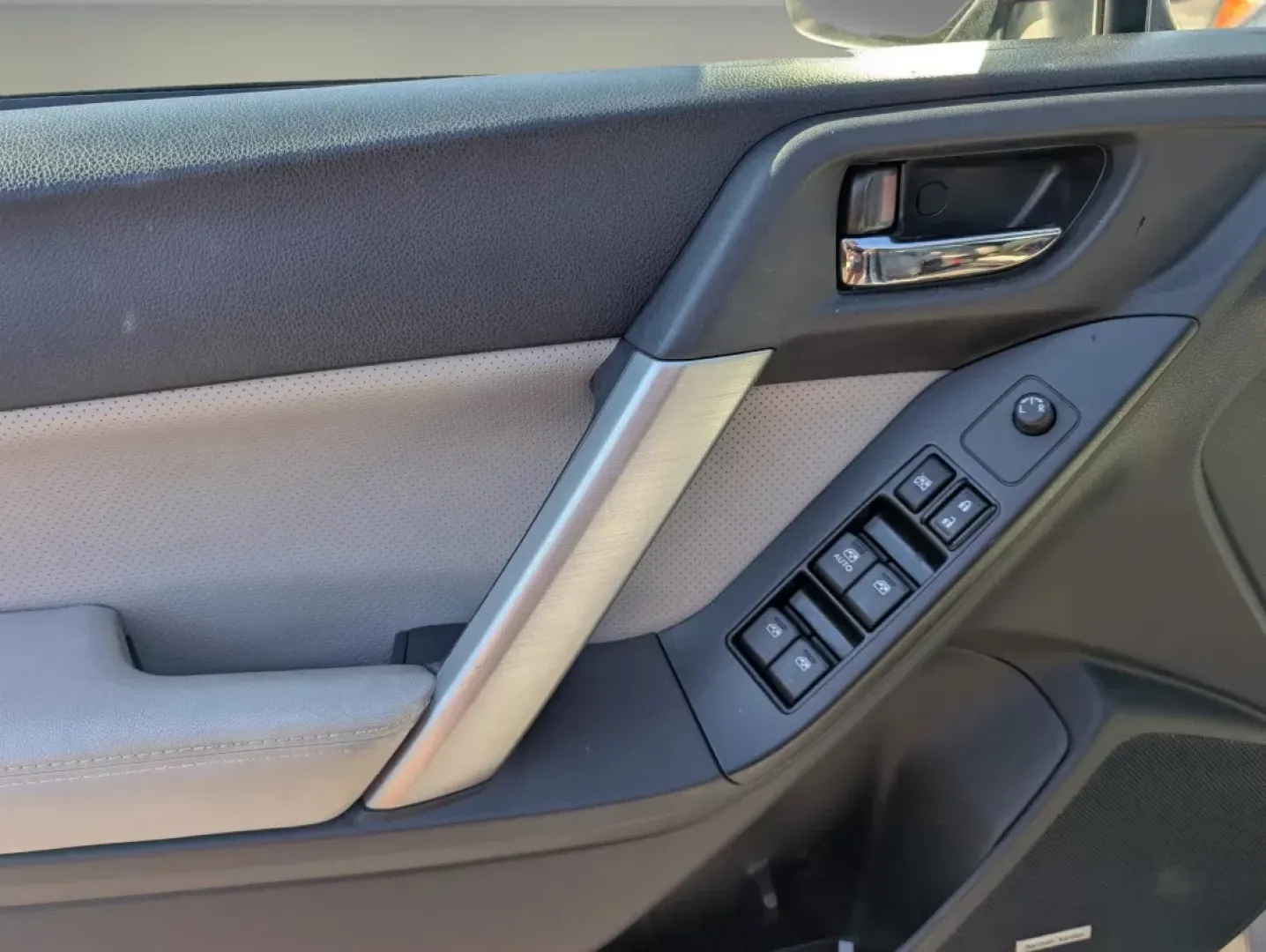 2015 /Gray Subaru Forester 2.5i Touring (JF2SJAWC7FH) with an Other engine, located at 804 22nd Ave, Phenix City, AL, 36870, (334) 297-1860, 32.484749, -85.024475 - **Explore the Outdoors with Confidence in This 2015 Subaru Forester!**<br /> <br /> Are you ready to embark on your next adventure? Whether you're a growing family seeking the perfect vehicle for weekend getaways or a commuter looking for a reliable ride for your daily drives, this 2015 Subaru Fores - Photo#9