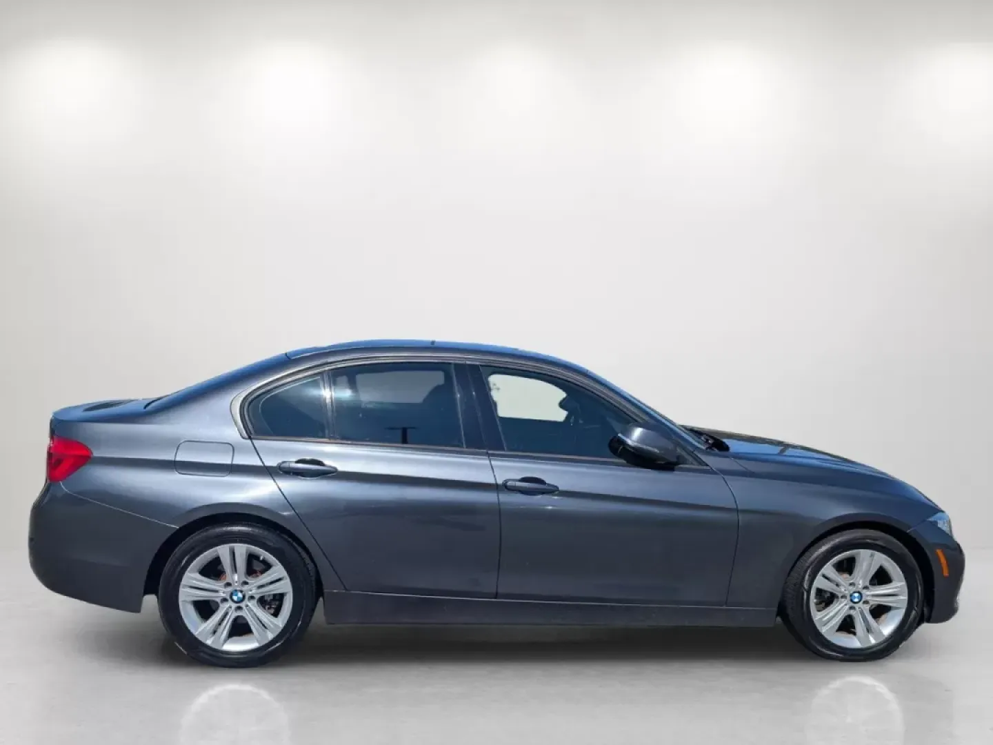 2016 BMW 3 Series 328i (WBA8E9G56GN) with an Other engine, located at 7000 Northlake Connector, Columbus, GA, 31904, (706) 987-8085, 32.524975, -84.978134 - Are you ready to elevate your daily commute or embark on your next weekend adventure? Look no further than this stunning 2016 BMW 3 Series 328i, available now at Gils Auto in Phenix City, AL. This stylish sedan combines luxury and performance, making it the perfect vehicle for budget-conscious buyer - Photo#3