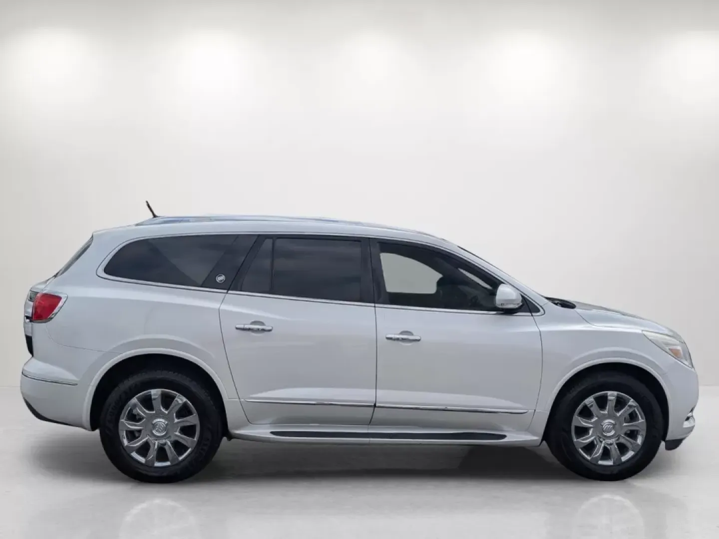 2016 /Choccachino Buick Enclave Leather (5GAKRBKD5GJ) with an Other engine, located at 804 22nd Ave, Phenix City, AL, 36870, (334) 297-1860, 32.484749, -85.024475 - **Embark on Unforgettable Adventures with the 2016 Buick Enclave - Perfect for Growing Families!**<br /> <br /> Are you ready to elevate your family outings and weekend getaways? Look no further than the sophisticated 2016 Buick Enclave, available now at Gils Auto in Phenix City, AL. This spacious a - Photo#3