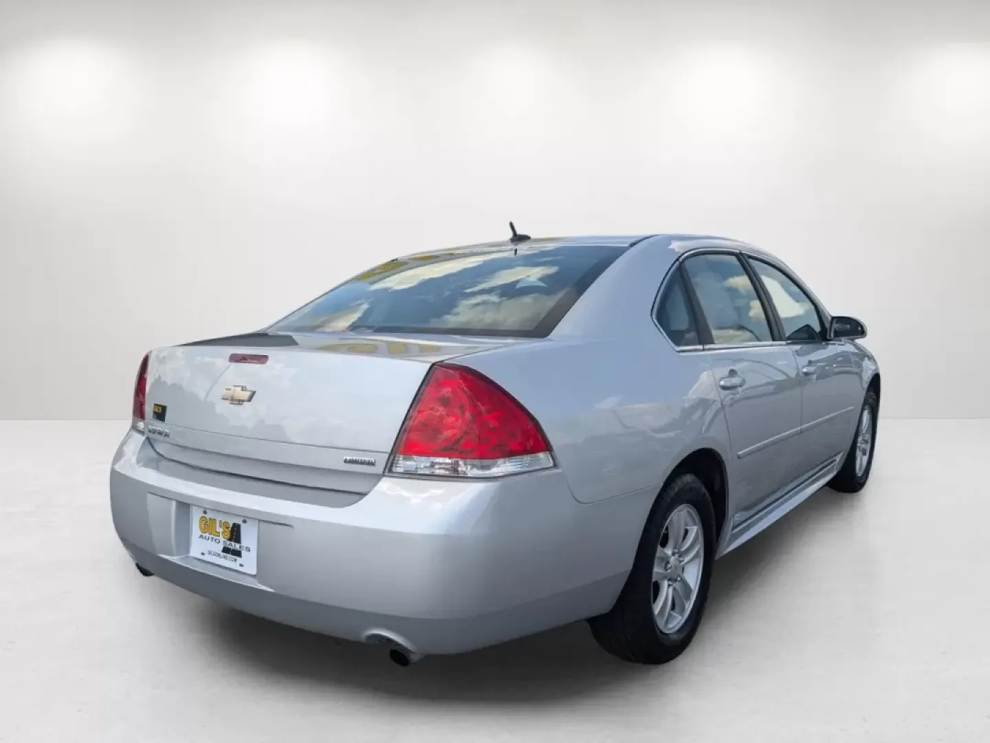 2016 /Ebony Chevrolet Impala Limited LS (2G1WA5E37G1) with an Other engine, located at 804 22nd Ave, Phenix City, AL, 36870, (334) 297-1860, 32.484749, -85.024475 - **Discover the Perfect Companion for Every Journey: 2016 Chevrolet Impala Limited at Gils Auto in Opelika, AL!**<br /> <br /> Are you in search of a reliable sedan that seamlessly fits into your busy lifestyle? Look no further than this stunning 2016 Chevrolet Impala Limited, available now at Gils A - Photo#4