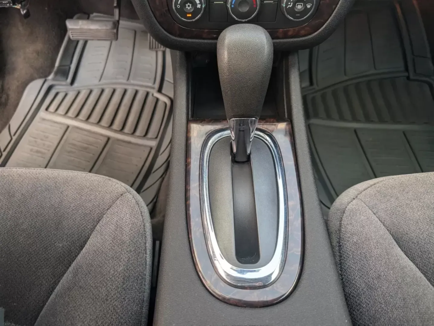 2016 /Ebony Chevrolet Impala Limited LS (2G1WA5E37G1) with an Other engine, located at 804 22nd Ave, Phenix City, AL, 36870, (334) 297-1860, 32.484749, -85.024475 - **Discover the Perfect Companion for Every Journey: 2016 Chevrolet Impala Limited at Gils Auto in Opelika, AL!**<br /> <br /> Are you in search of a reliable sedan that seamlessly fits into your busy lifestyle? Look no further than this stunning 2016 Chevrolet Impala Limited, available now at Gils A - Photo#13