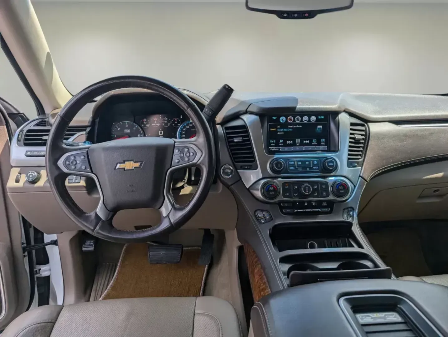 2016 /Cocoa/Dune Chevrolet Tahoe LTZ (1GNSKCKC8GR) with an Gas/Ethanol V8 5.3L/325 engine, 6-Speed Automatic transmission, located at 7000 Northlake Connector, Columbus, GA, 31904, (706) 987-8085, 32.524975, -84.978134 - ### Discover the Ultimate Family SUV: 2016 Chevrolet Tahoe LTZ at Gils Auto - Columbus #2<br /> <br /> Are you ready to elevate your family adventures? The 2016 Chevrolet Tahoe LTZ is not just a vehicle; it's a lifestyle enhancer that brings comfort, safety, and luxury to every journey. Perfect for - Photo#12
