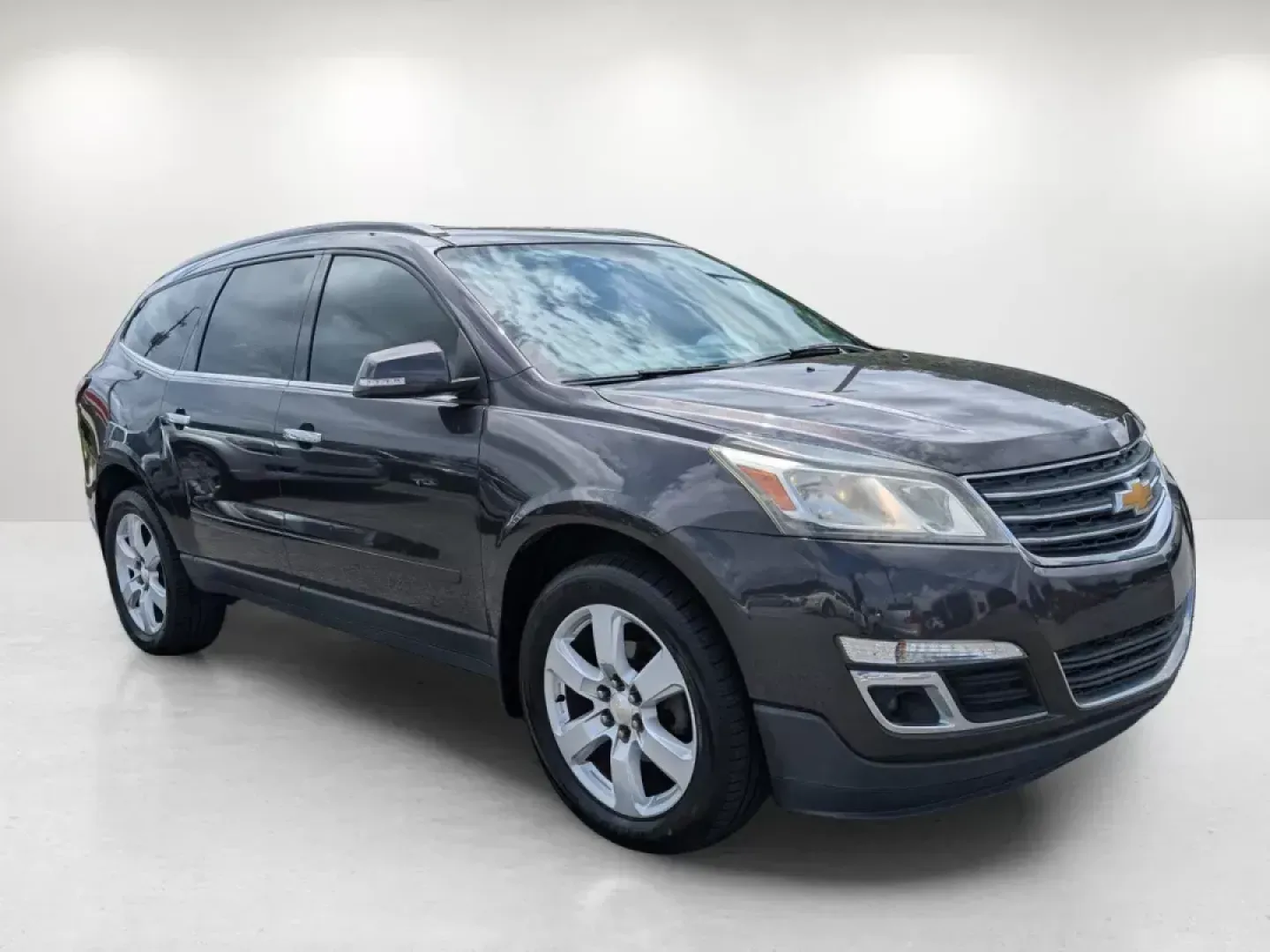2016 /Ebony Chevrolet Traverse LT (1GNKRGKD4GJ) with an Other engine, located at 804 22nd Ave, Phenix City, AL, 36870, (334) 297-1860, 32.484749, -85.024475 - Explore the open road, perfect for family adventures or your daily commute. Introducing the 2016 Chevrolet Traverse LT, a versatile SUV designed for life's journeys. Whether you're taking the kids to school, heading out for a weekend getaway, or simply running errands in Phenix City, this spacious v - Photo#2