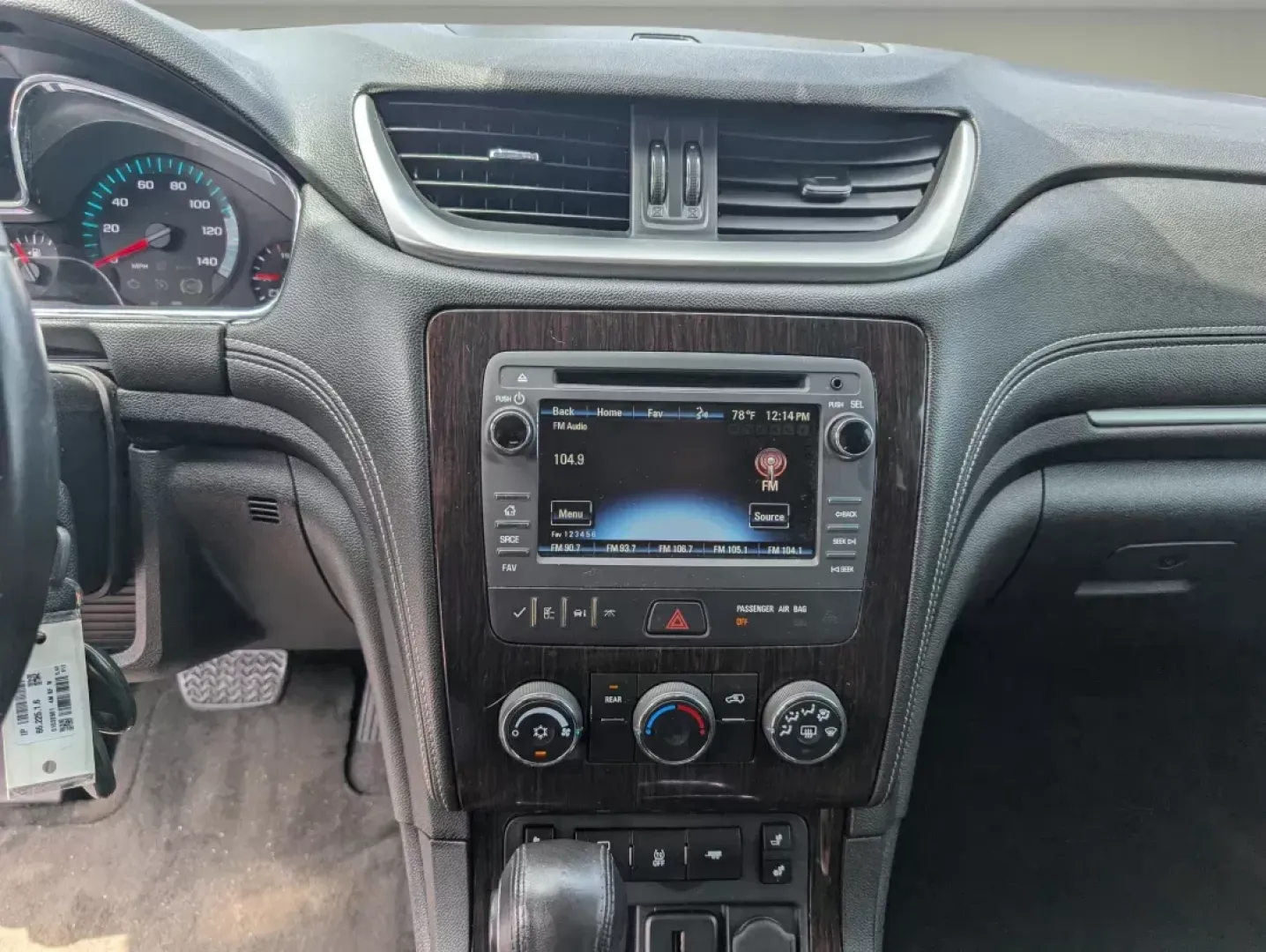 2016 /Ebony Chevrolet Traverse LT (1GNKRGKD4GJ) with an Other engine, located at 804 22nd Ave, Phenix City, AL, 36870, (334) 297-1860, 32.484749, -85.024475 - Explore the open road, perfect for family adventures or your daily commute. Introducing the 2016 Chevrolet Traverse LT, a versatile SUV designed for life's journeys. Whether you're taking the kids to school, heading out for a weekend getaway, or simply running errands in Phenix City, this spacious v - Photo#12