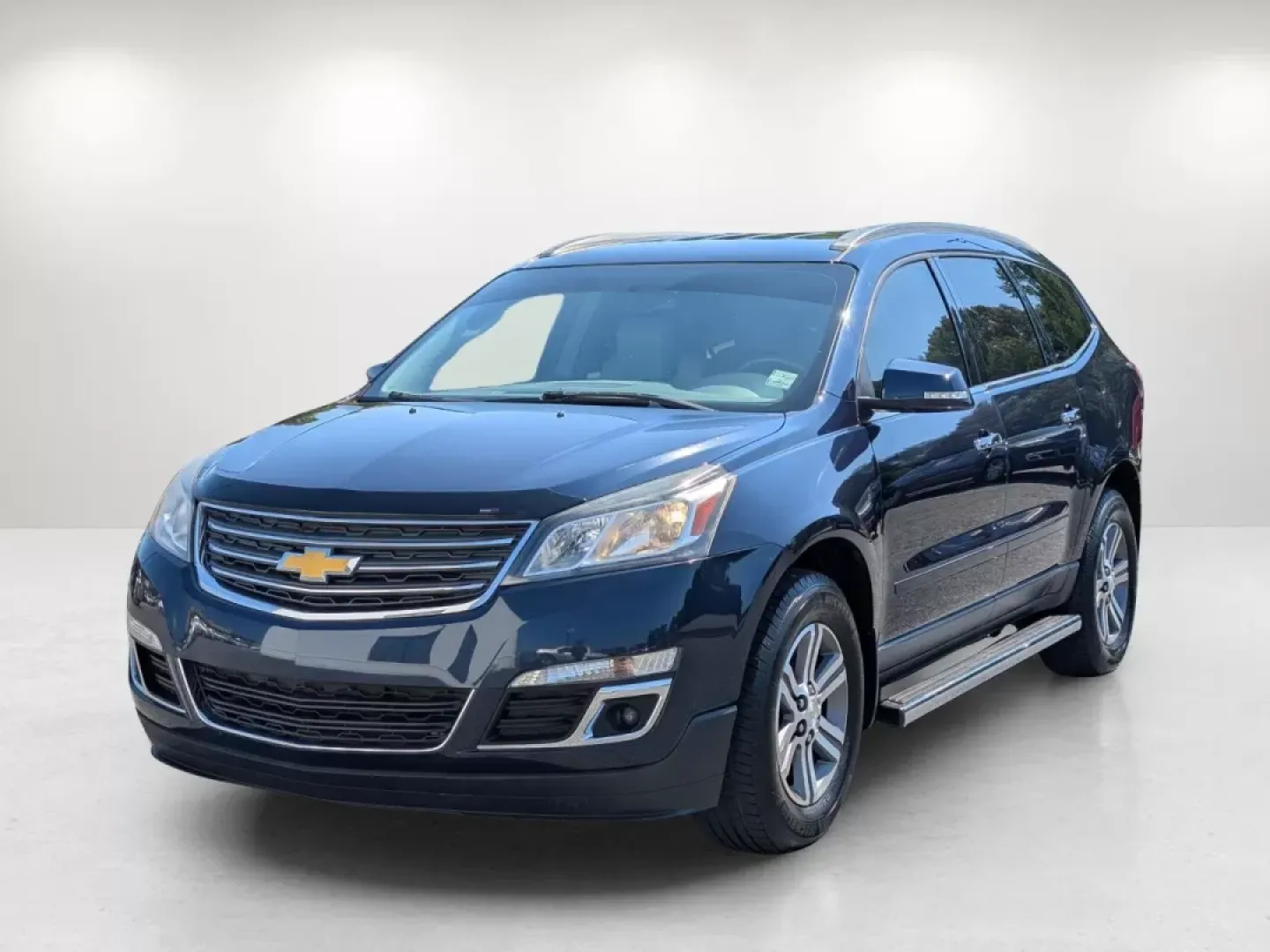 2016 /Dark Titanium/Light Titanium Chevrolet Traverse LT (1GNKRHKD8GJ) with an Other engine, located at 1430 Gateway Drive, Opelika, AL, 36801, (334) 239-0944, 32.637871, -85.409790 - **Explore Life's Adventures with the 2016 Chevrolet Traverse LT at Gils Auto in Phenix City, AL!**<br /> <br /> Are you ready to hit the road with family and friends, or embark on weekend getaways filled with adventure? The 2016 Chevrolet Traverse LT is the perfect SUV for those who crave versatilit - Photo#1