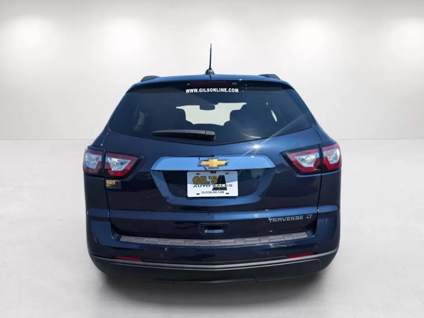 2016 /Dark Titanium/Light Titanium Chevrolet Traverse LT (1GNKRHKD8GJ) with an Other engine, located at 1430 Gateway Drive, Opelika, AL, 36801, (334) 239-0944, 32.637871, -85.409790 - **Explore Life's Adventures with the 2016 Chevrolet Traverse LT at Gils Auto in Phenix City, AL!**<br /> <br /> Are you ready to hit the road with family and friends, or embark on weekend getaways filled with adventure? The 2016 Chevrolet Traverse LT is the perfect SUV for those who crave versatilit - Photo#6